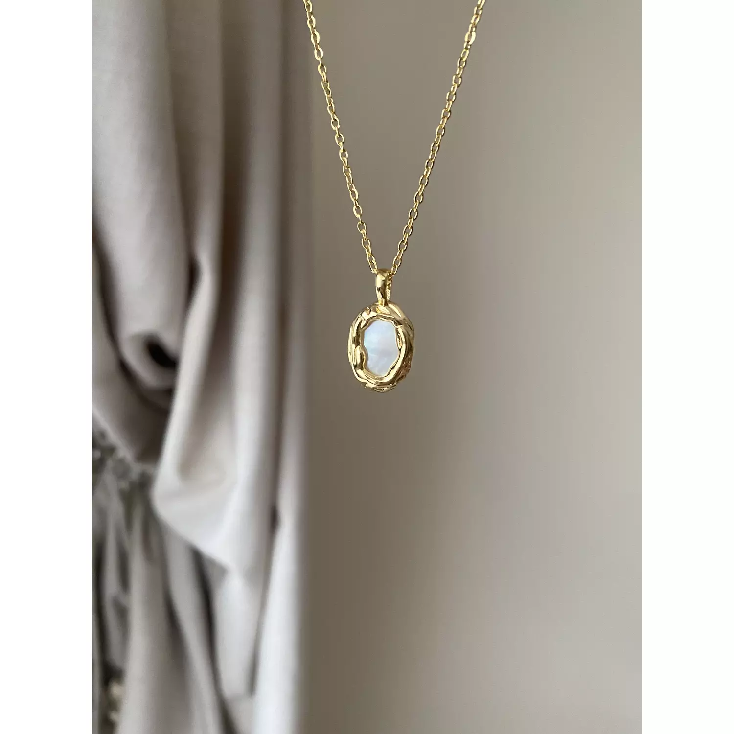 Lolo ston necklace  image