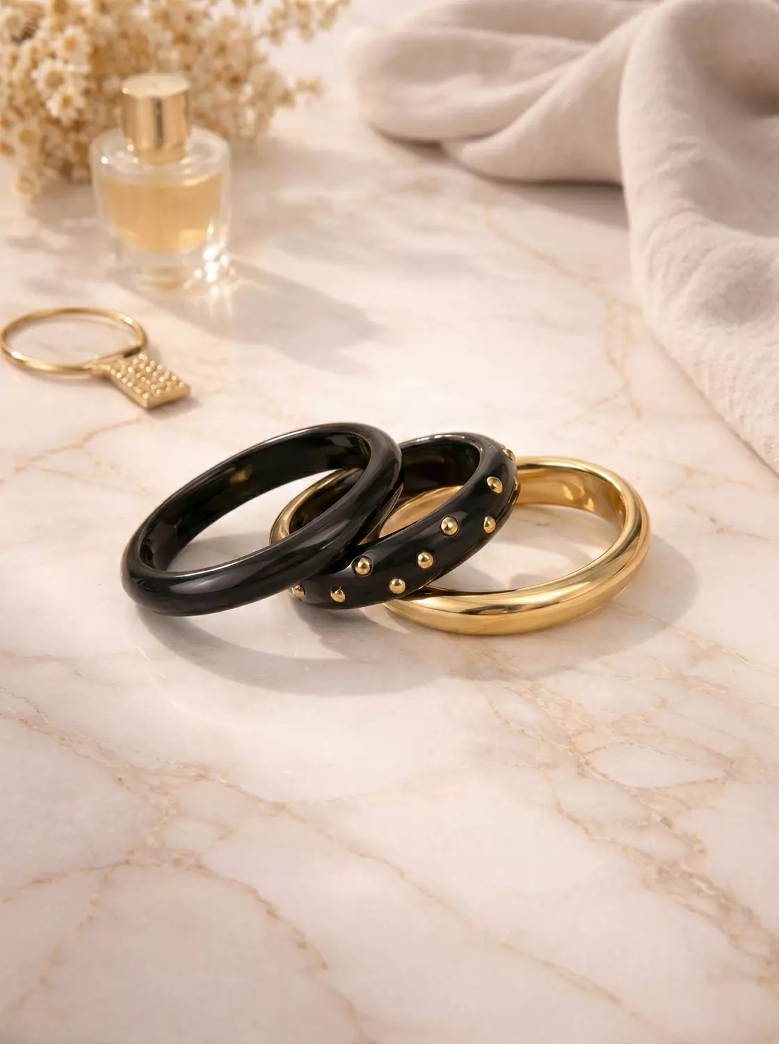Black & Gold Bangle Set image