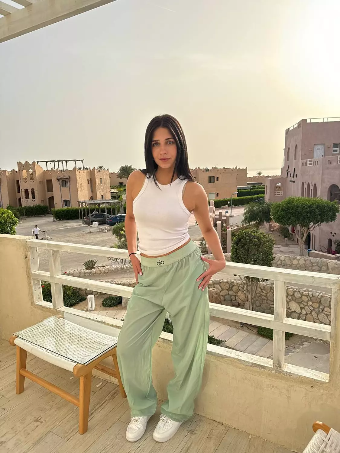 Alo Yoga Pants 1