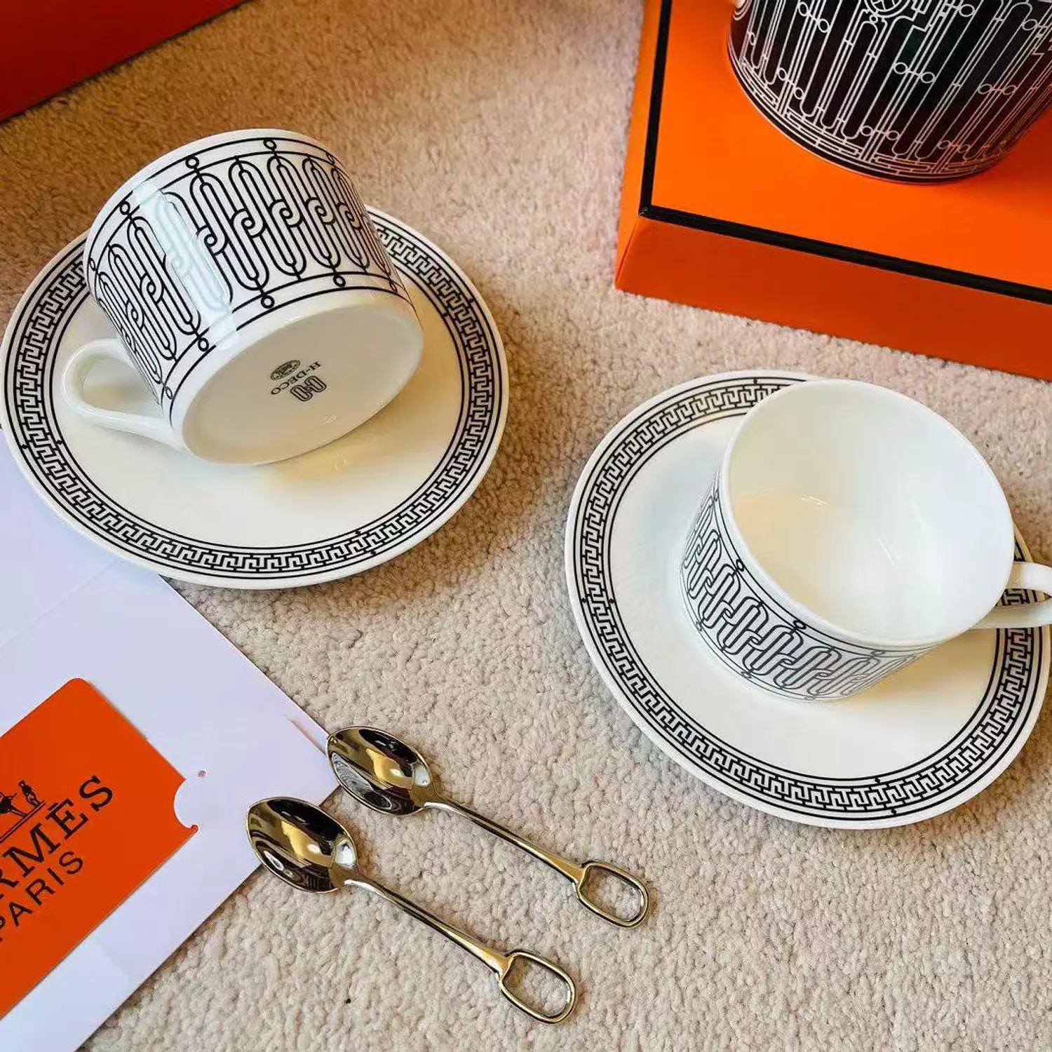 Hermès Mosaique au 24 Platinum Tea Set. 7