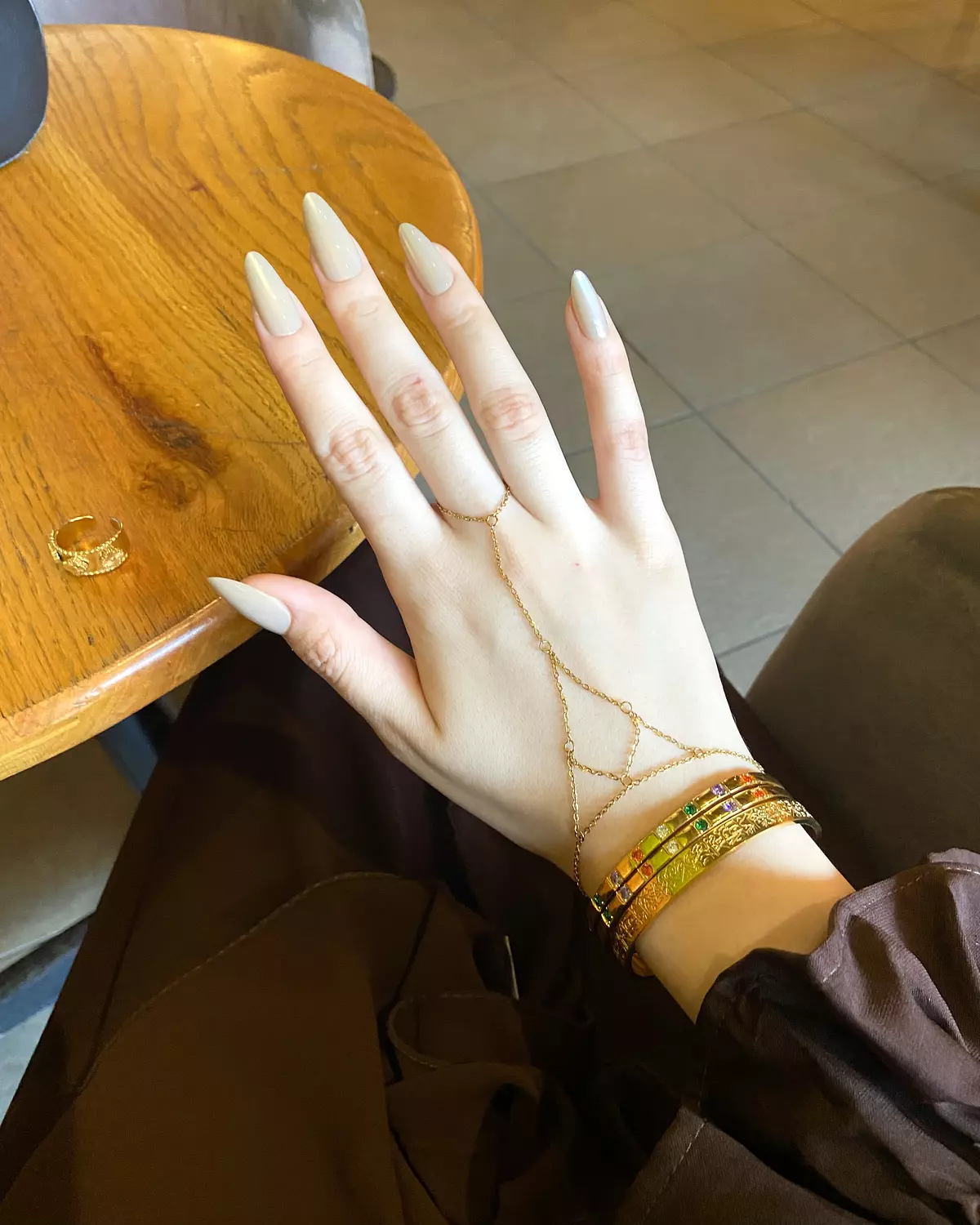 Stainless steel hand chain traditional shape  1