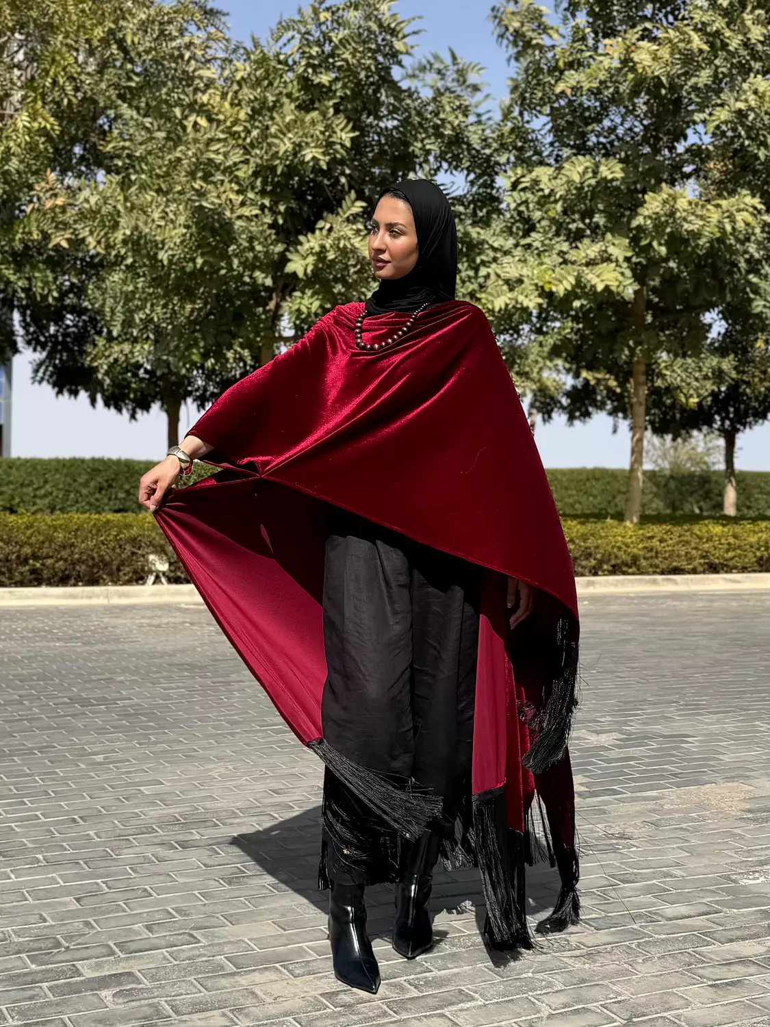 Halima Burgendy kaftan 1