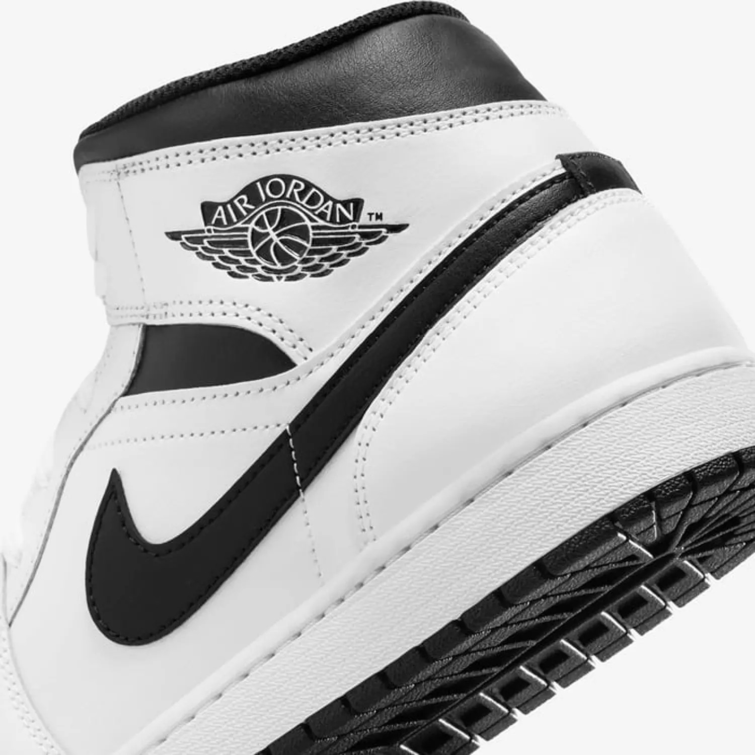 Air Jordan 1 MID SE hover image