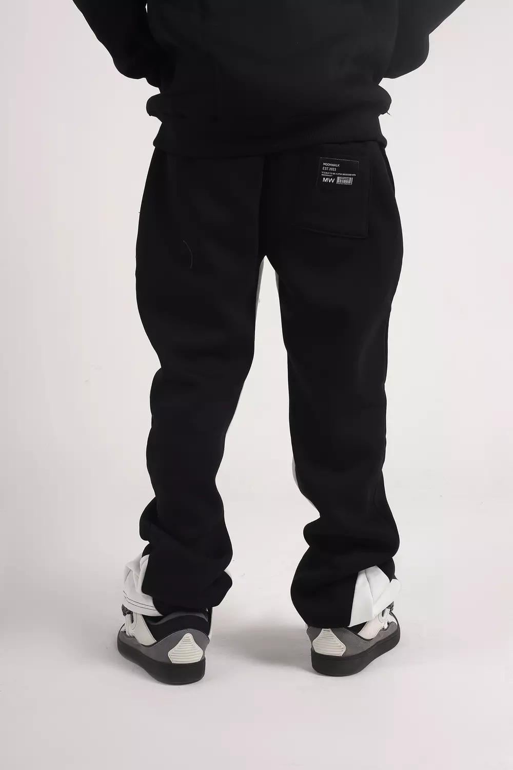 Black / White Sweatpants 2