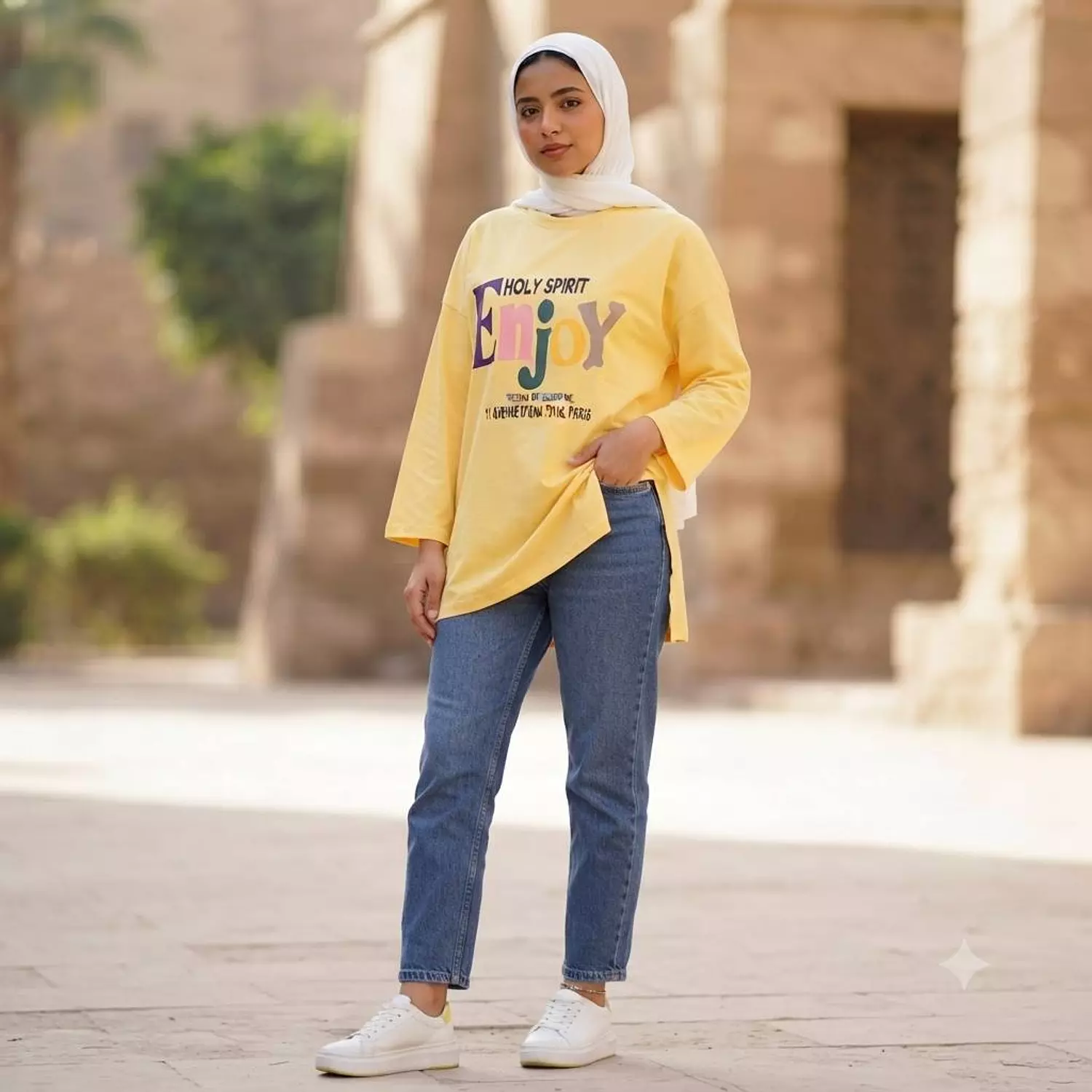 Cropped Graphic Sweatshirt 1