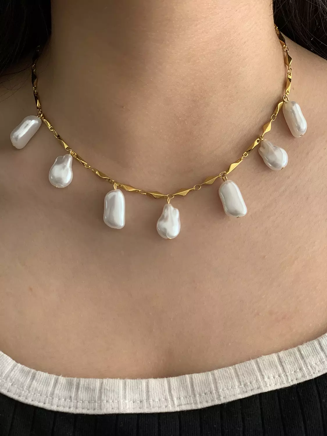 Aurona necklace  image