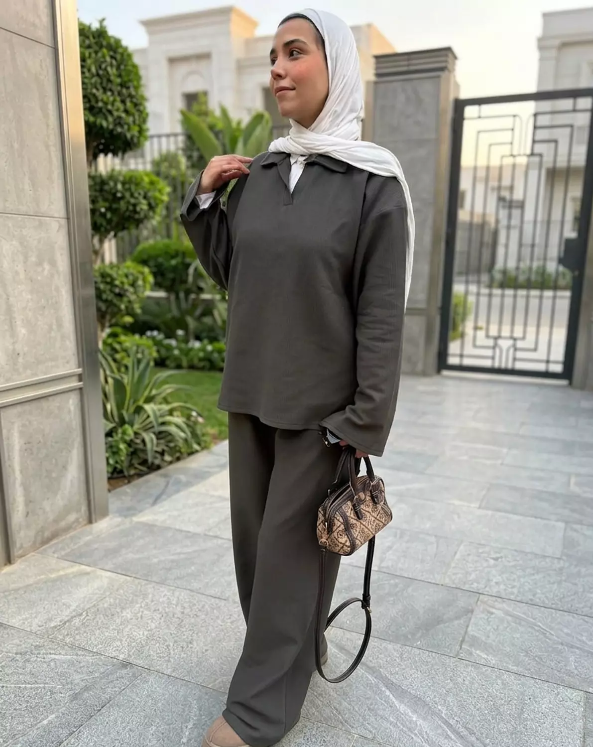 SEA GREEN AURE FORM SET hover image