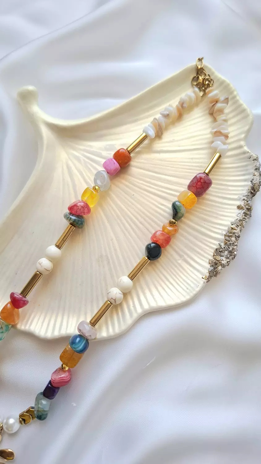 Flowered agate necklace  hover image