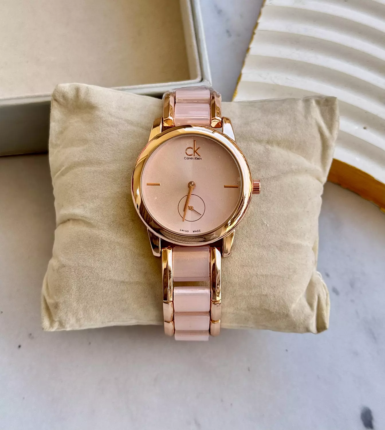 Watch 18 image