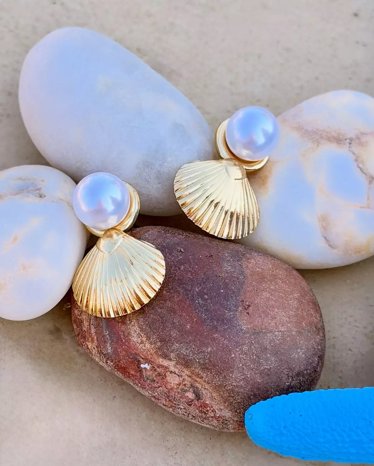 Pearl SeaShell Earrings  image