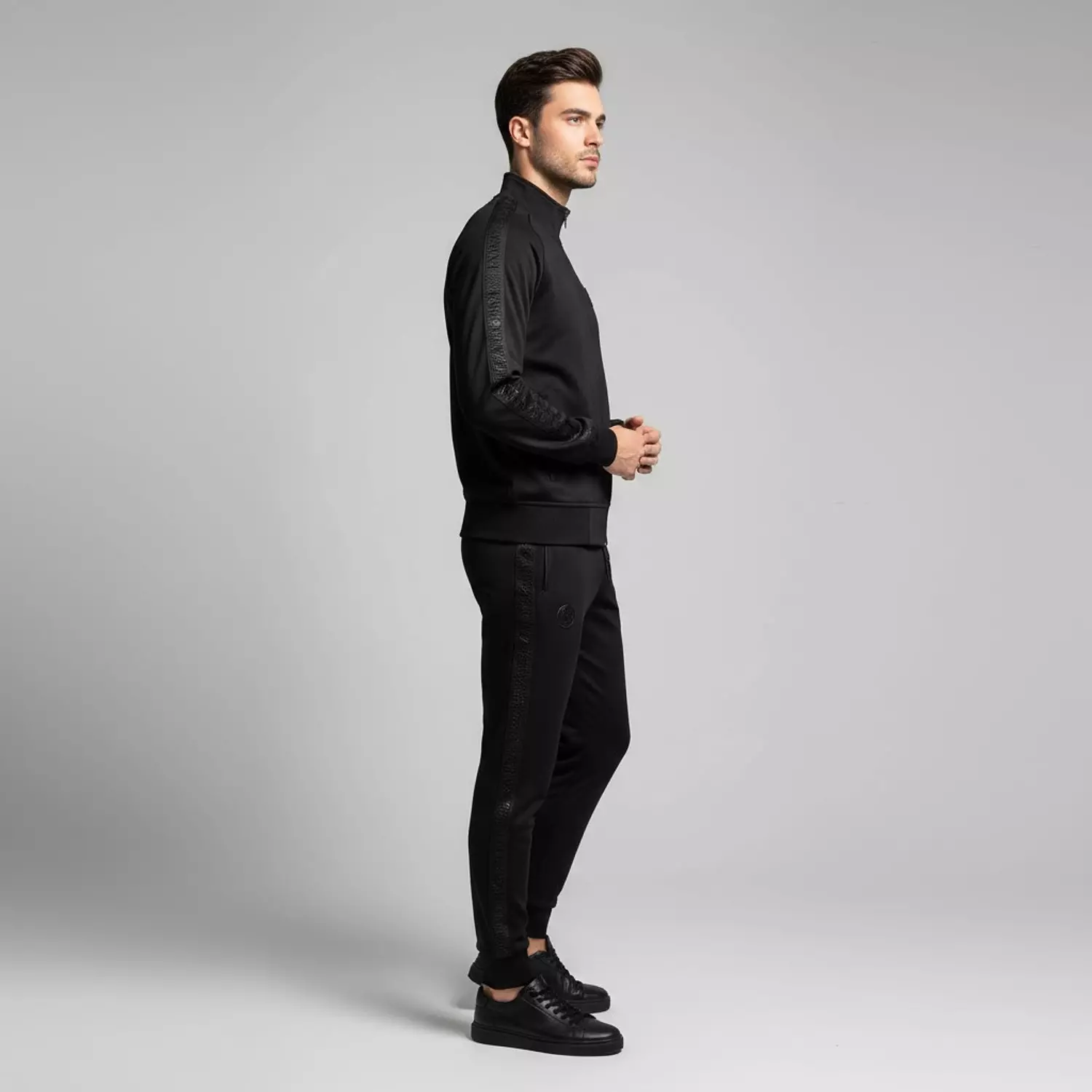 Tracksuit Ea7 Circle  2