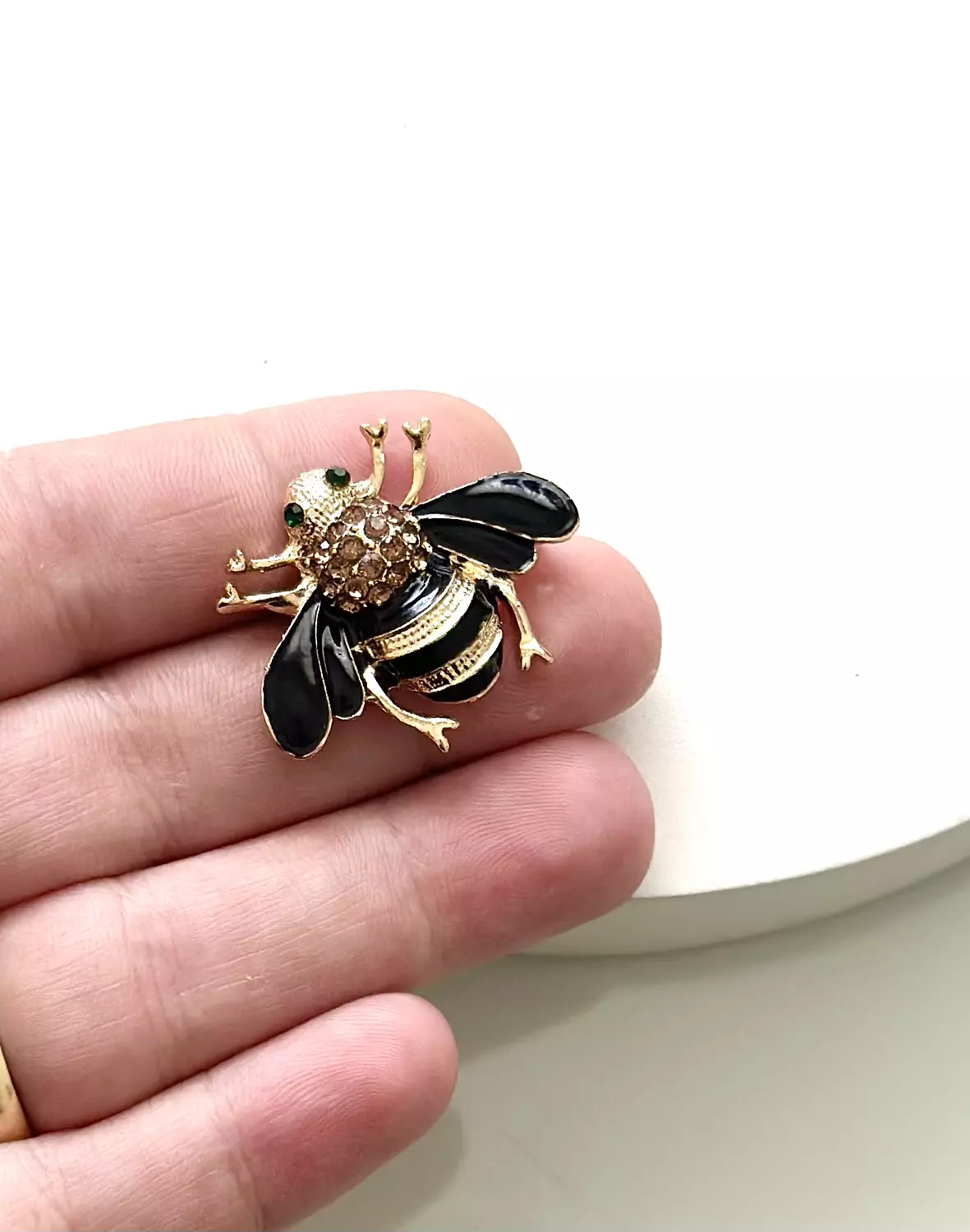 Small bee 1