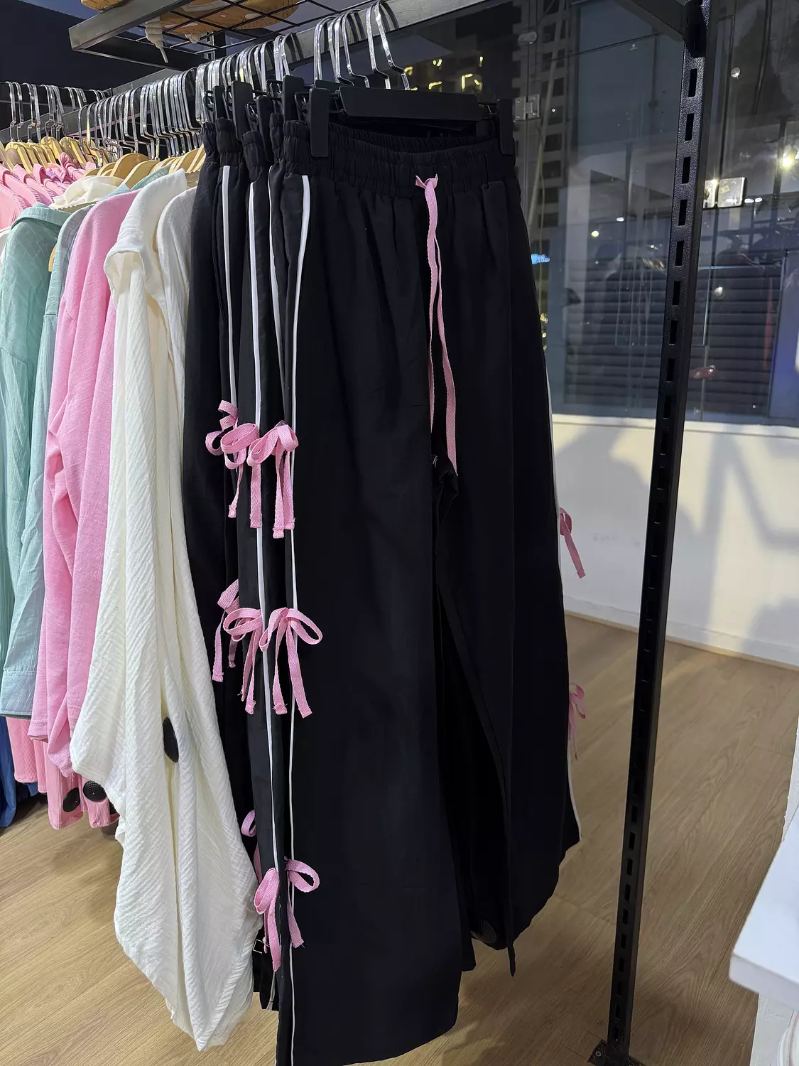 Bow pants AG hover image