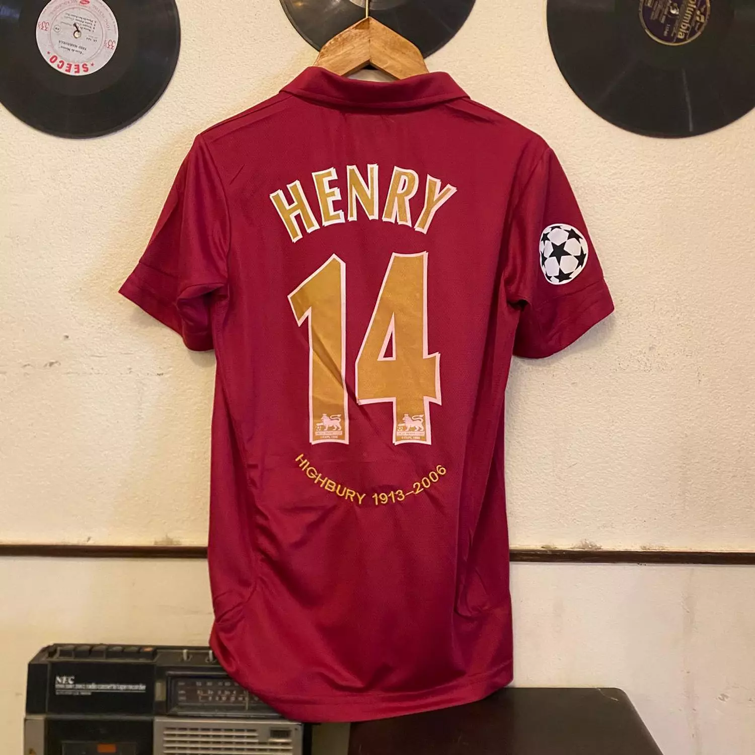 Arsenal 05/06 Home Kit hover image