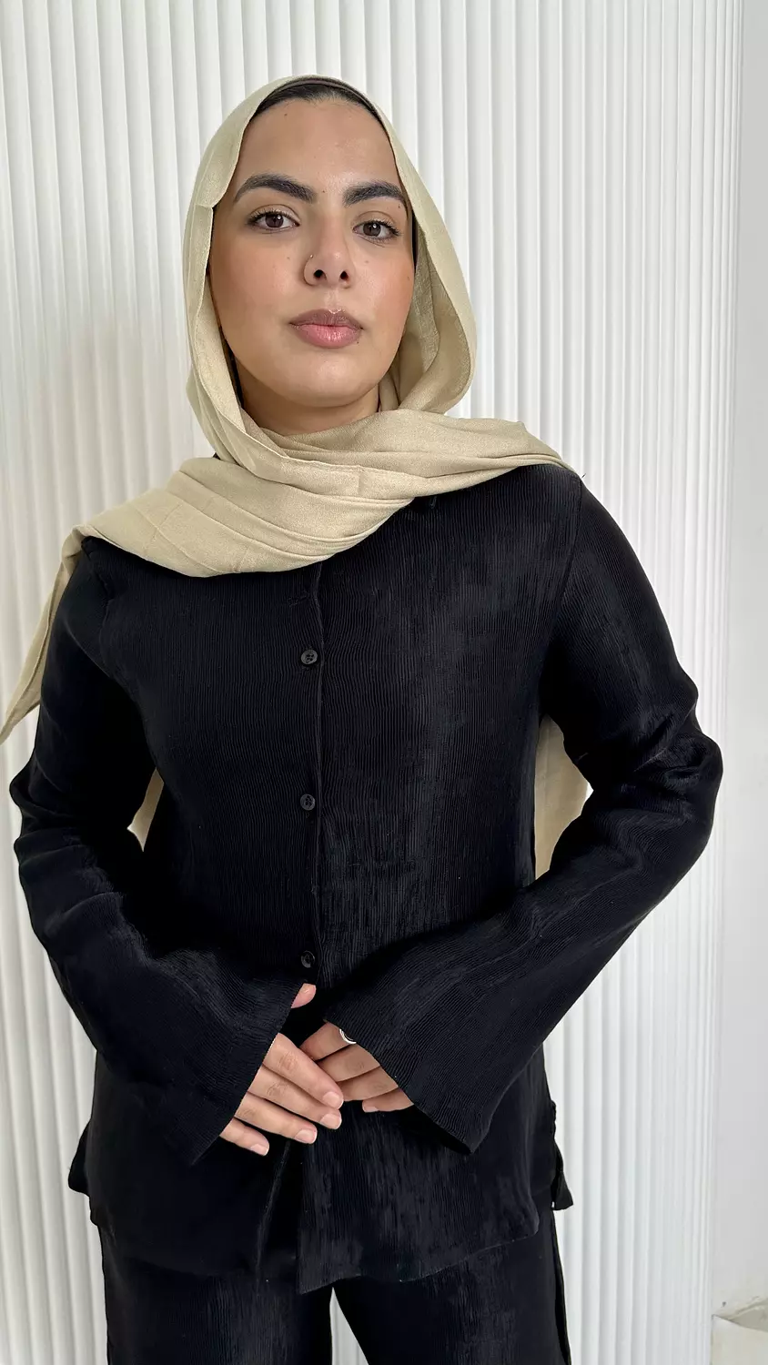 Elara Set In Black image