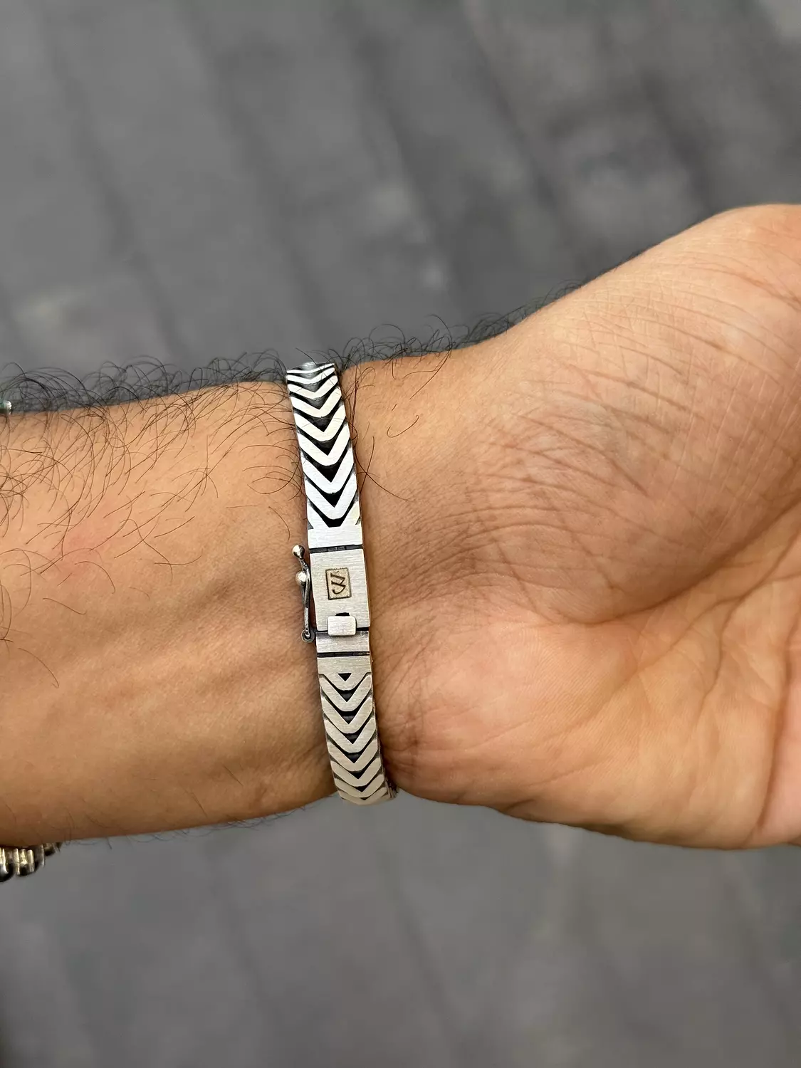 Silver elegance Bracelet hover image