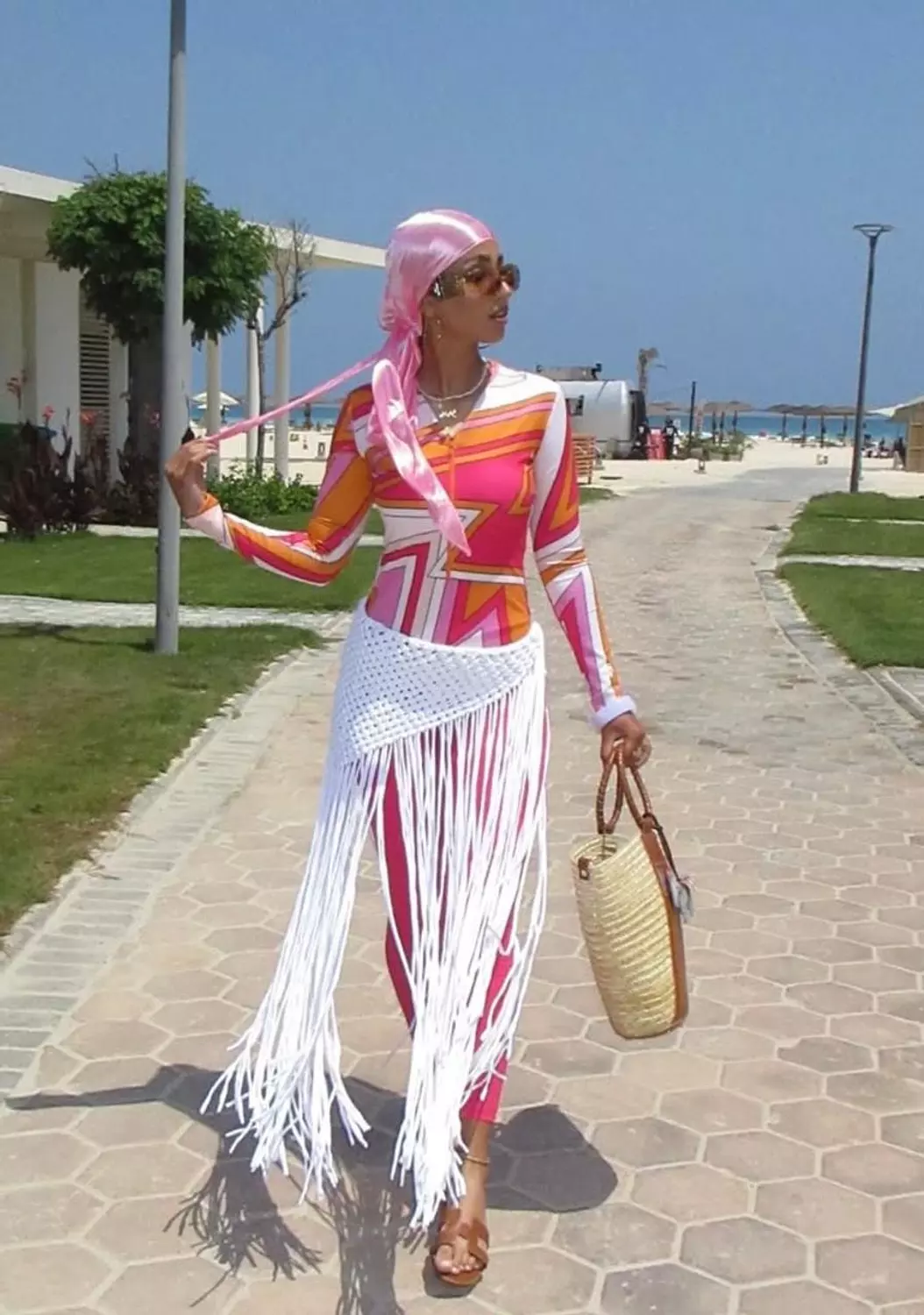 <h4 style="text-align: center"><strong>Boho Beach Skirt:</strong></h4>