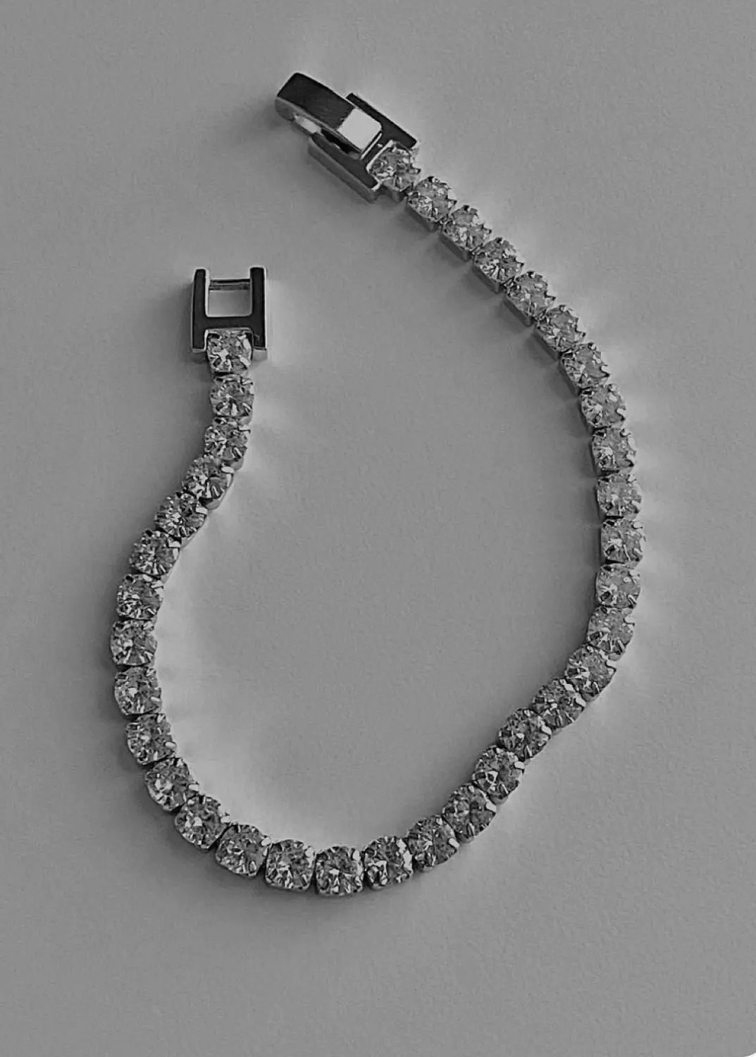Round - Cut tennis bracelet  image