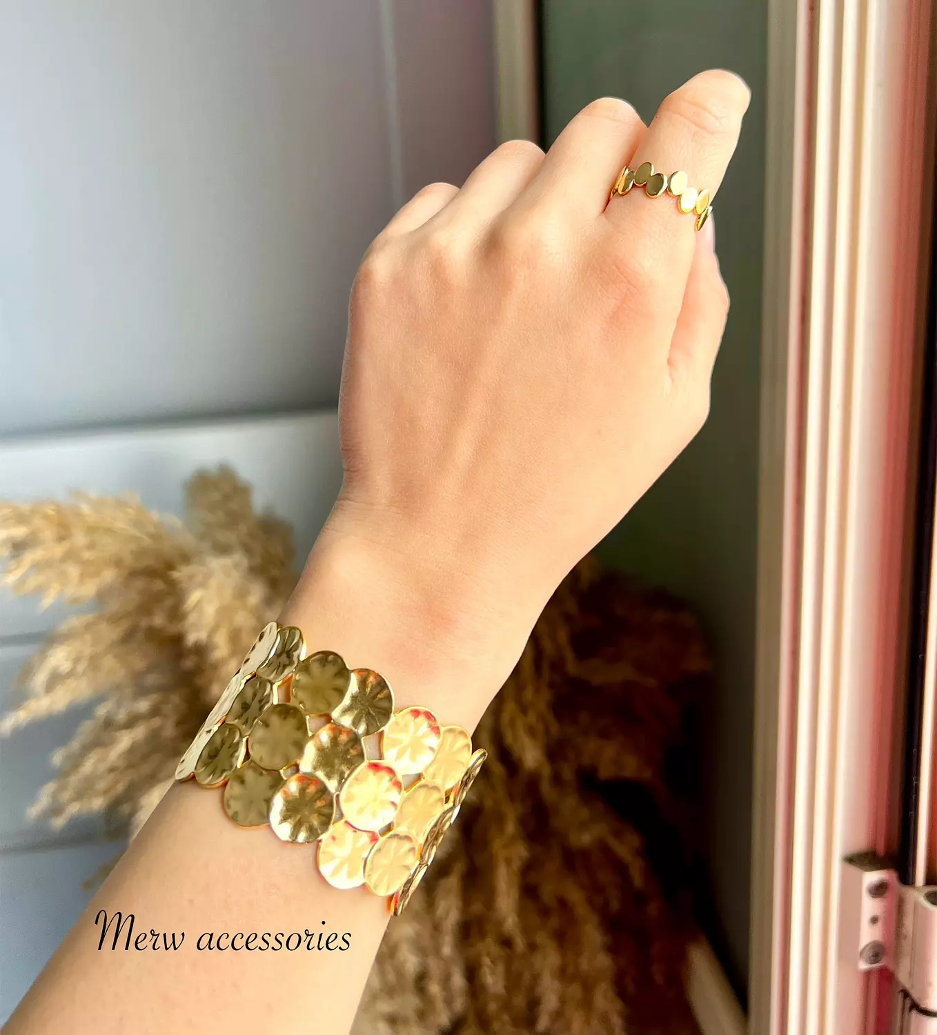 Wide bangle 4 image