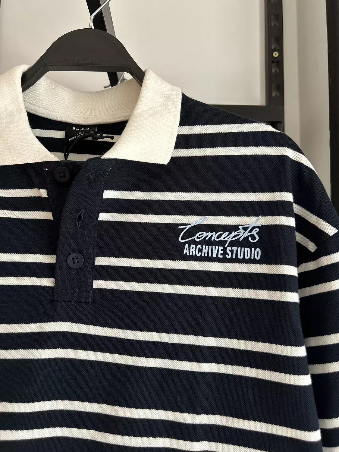 BERSHKA STRIPED GRAPHIC POLO SHIRT 7
