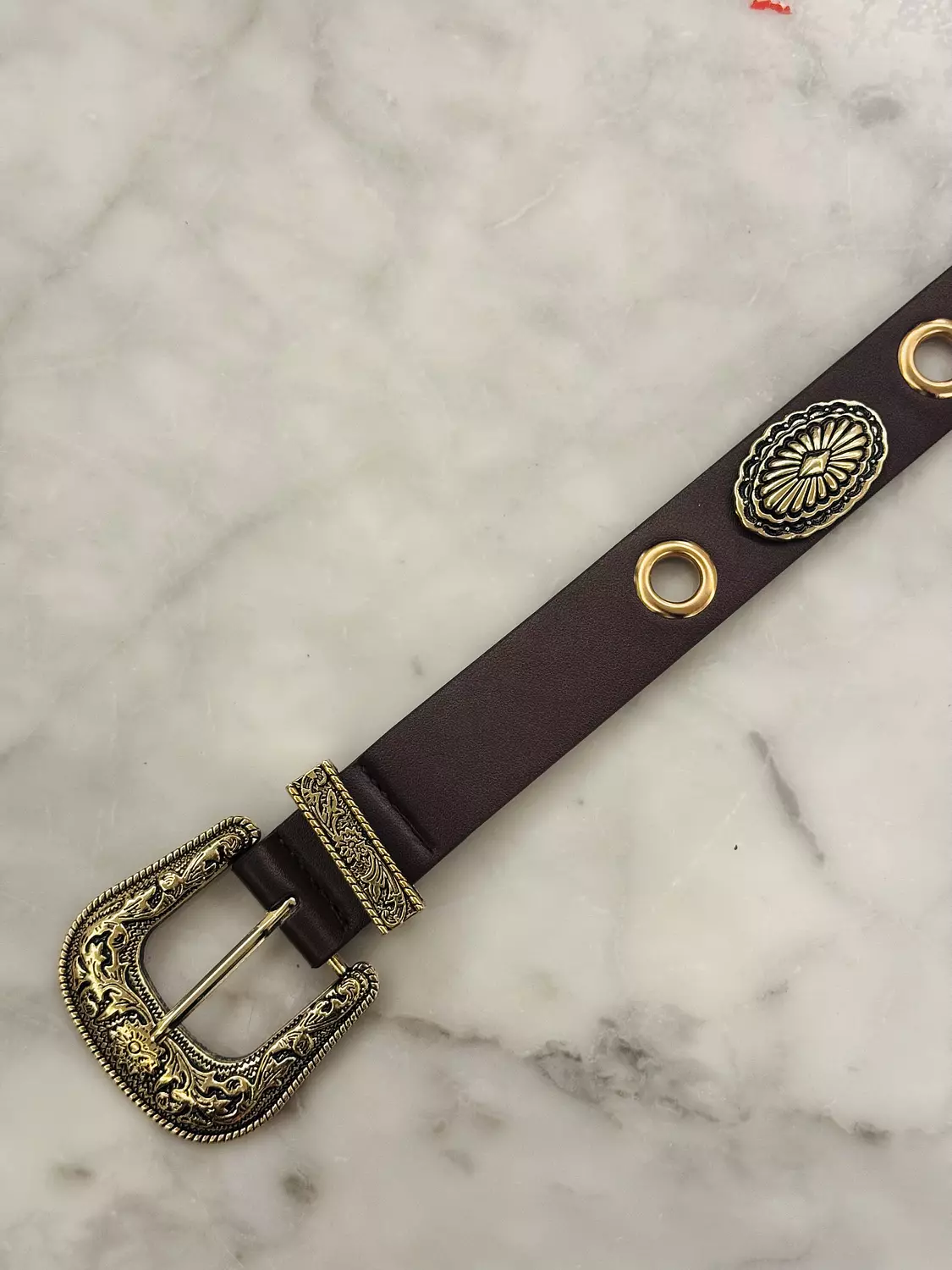 Bold brown cowboy belts  1