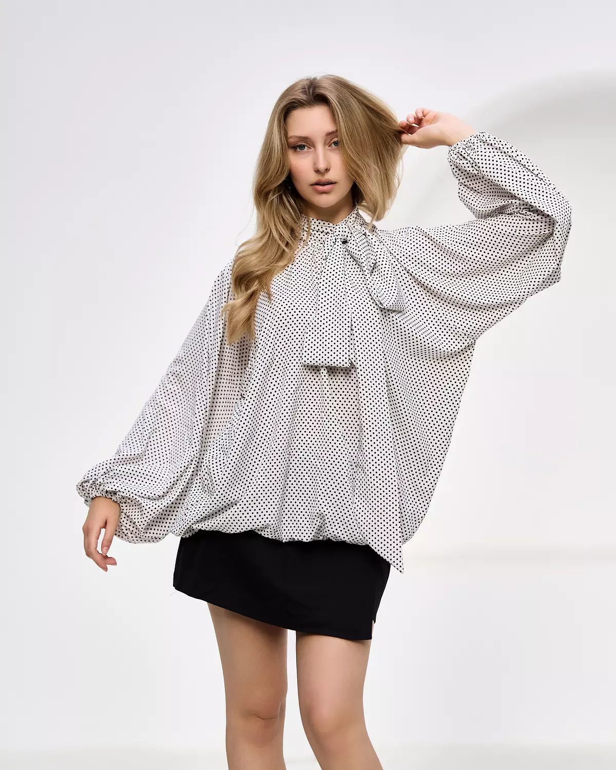 Polka dot blouse  4