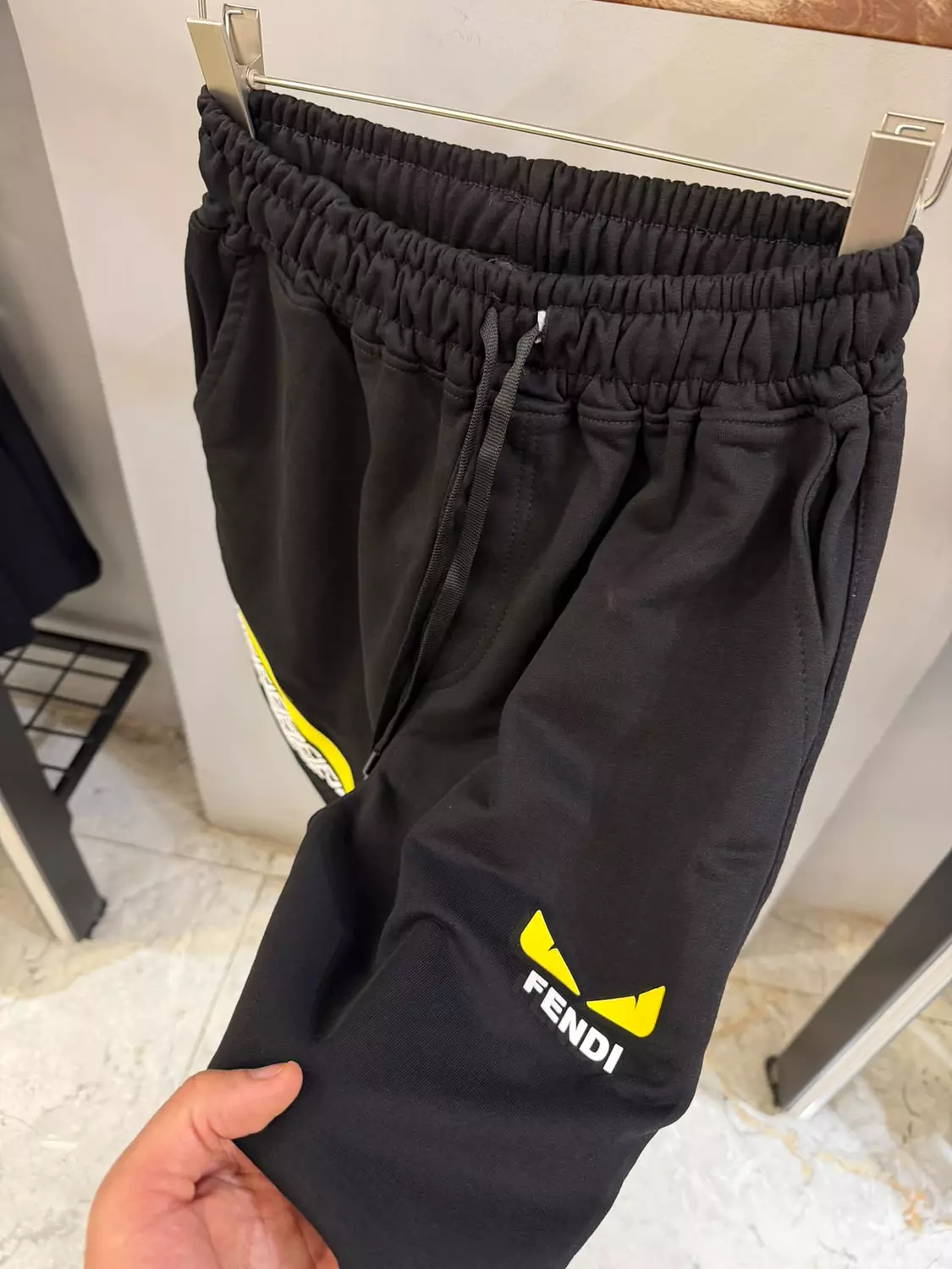 FENDI SHORT \ 2357 2
