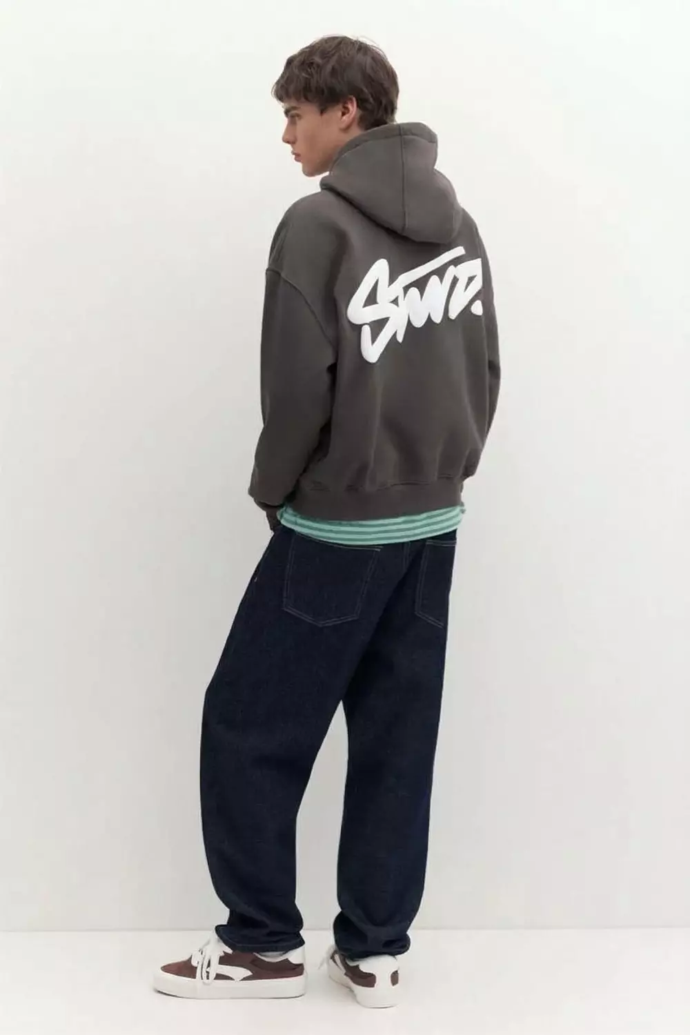 STWD logo hoddie 16
