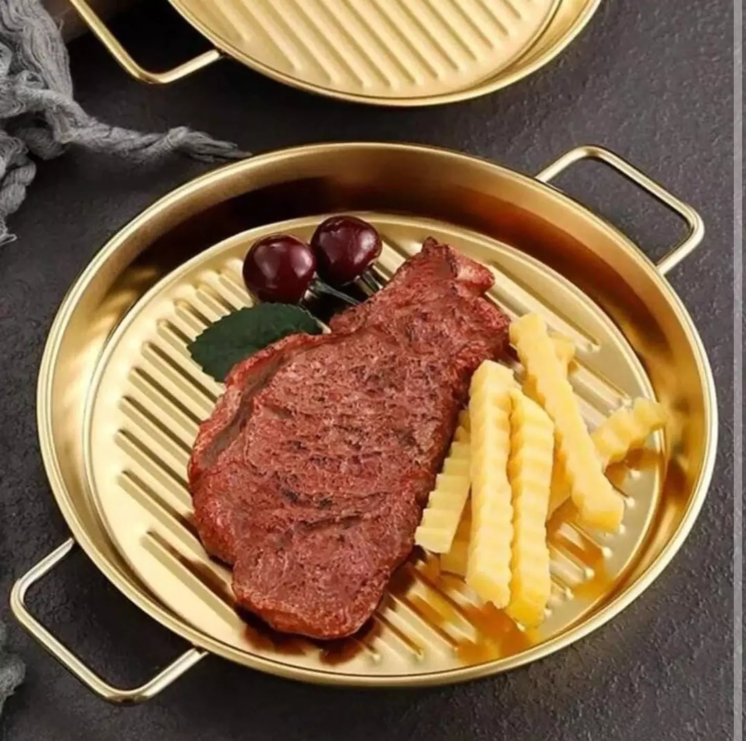 Grill served gold image