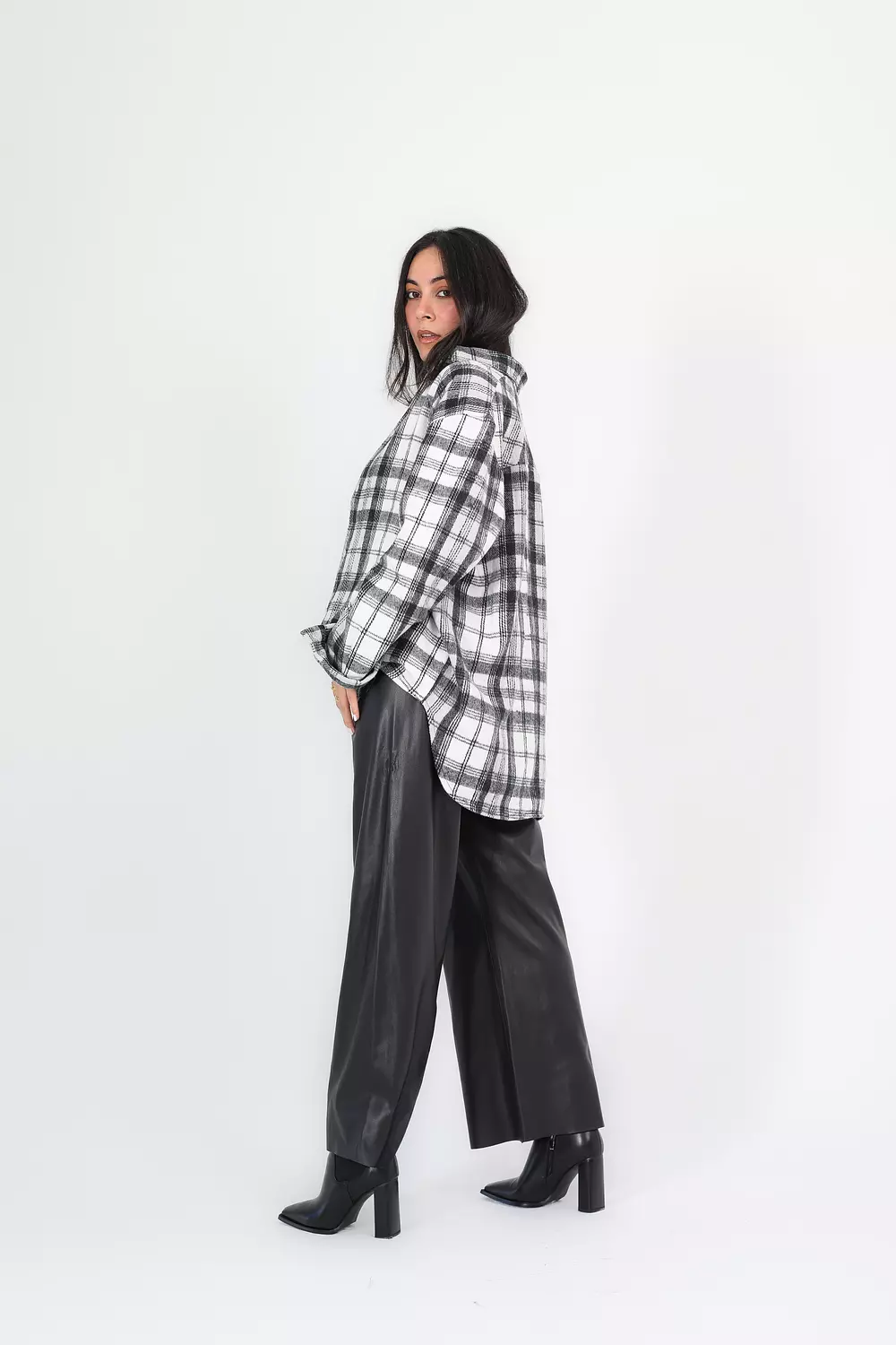 Oversize Plaid Shirt 3