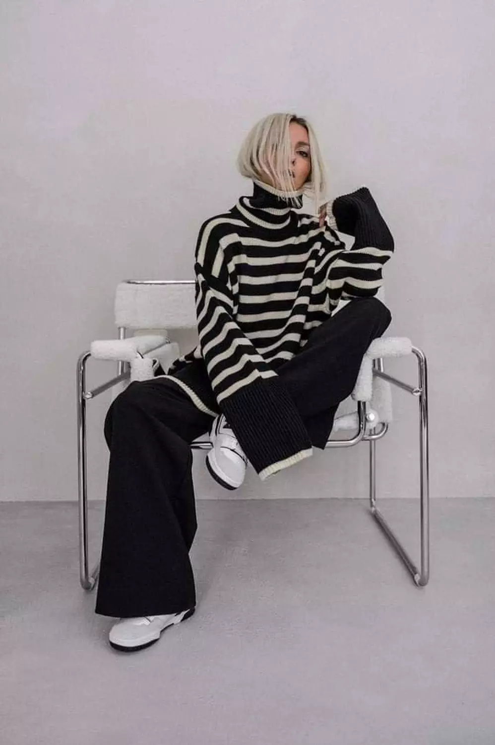 Striped pullover  image