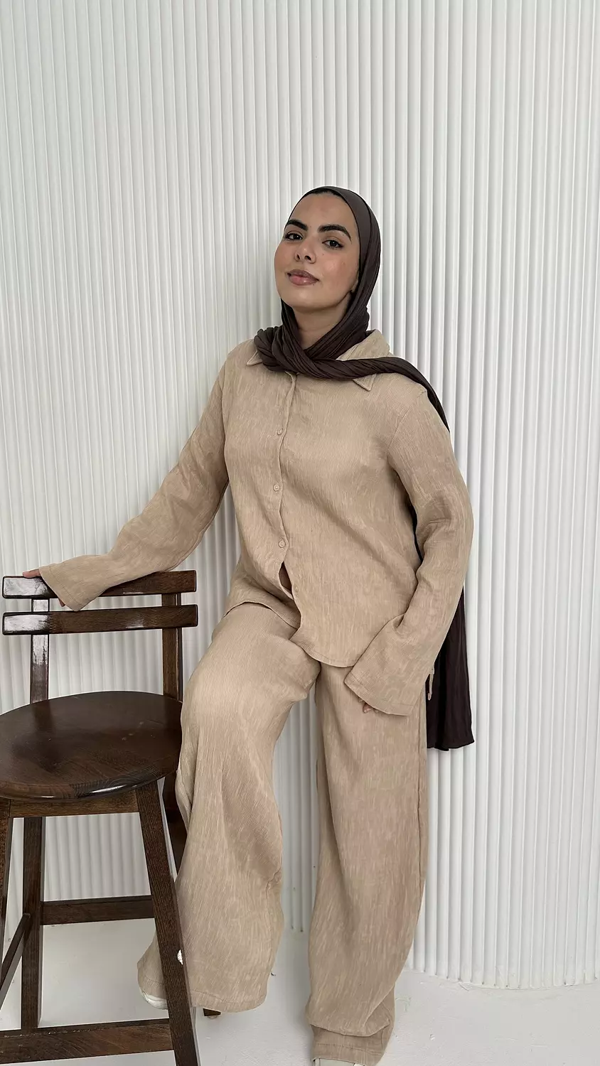 Elara Set In Beige  4