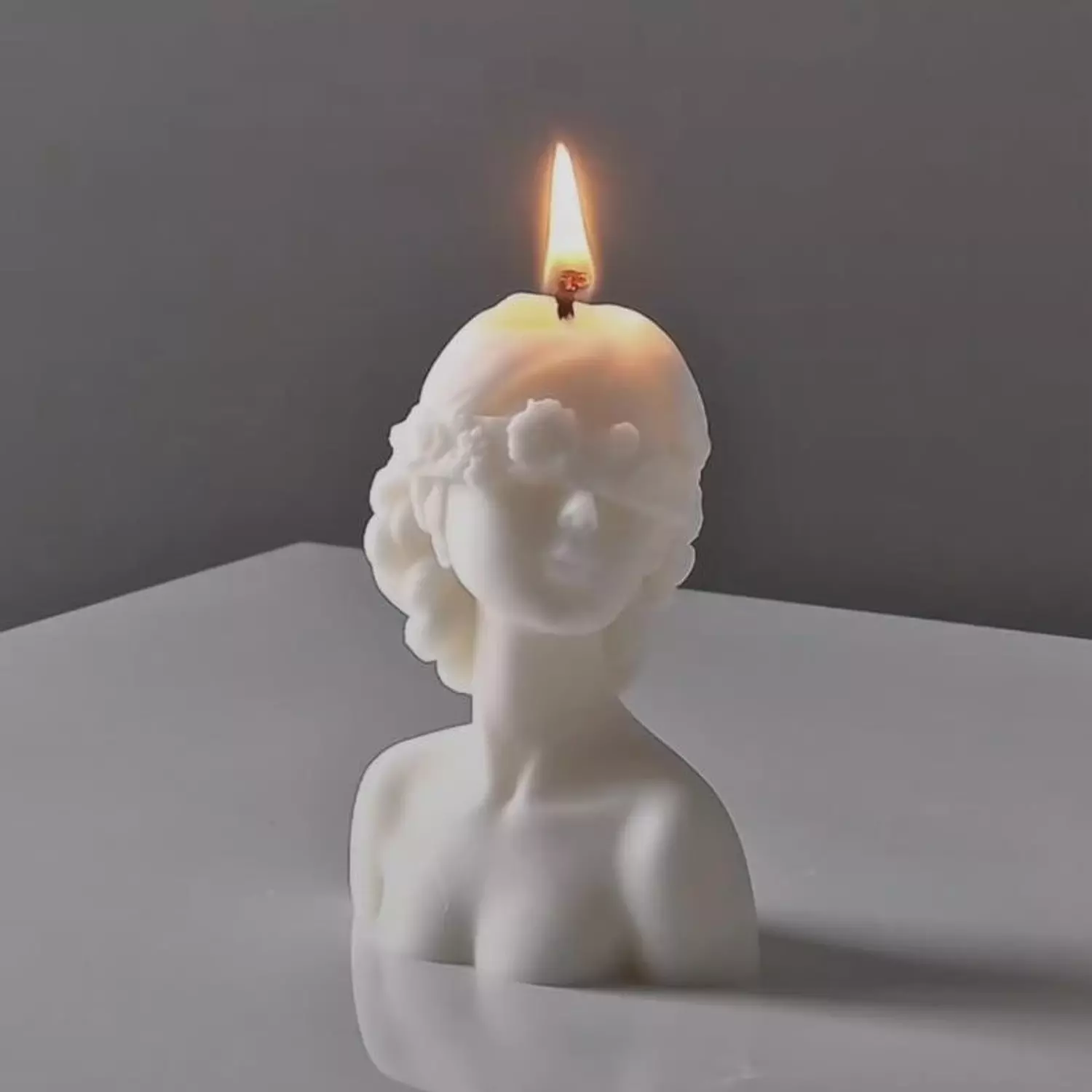 Elegant Girl Scented Candle image