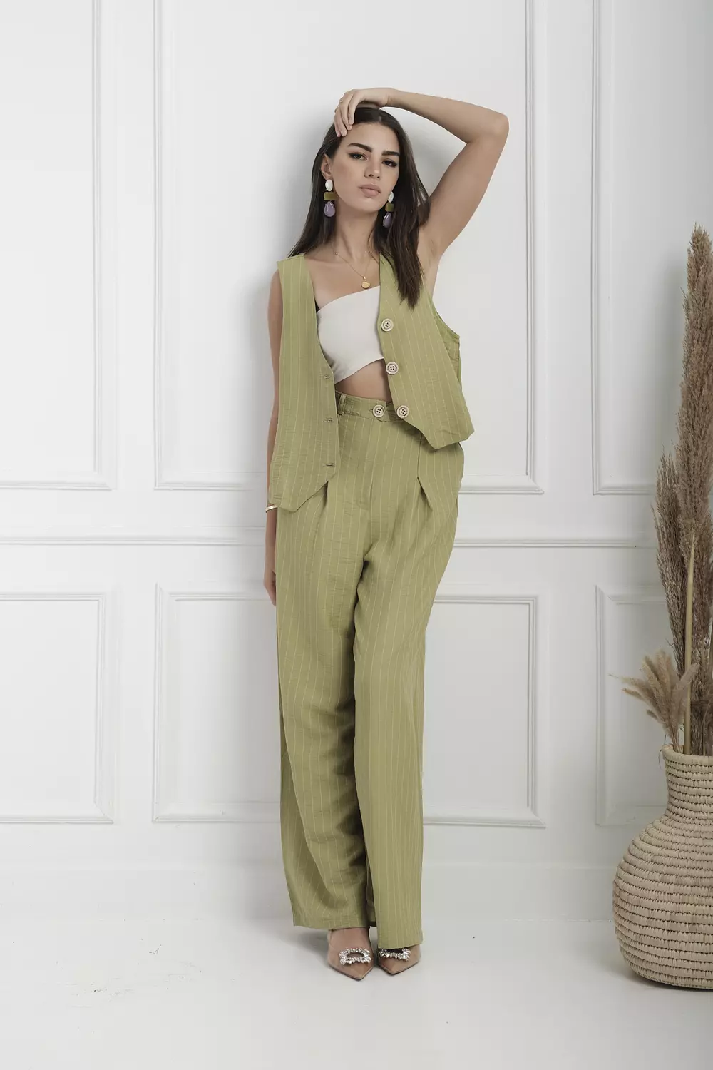 Sleek Suit 3