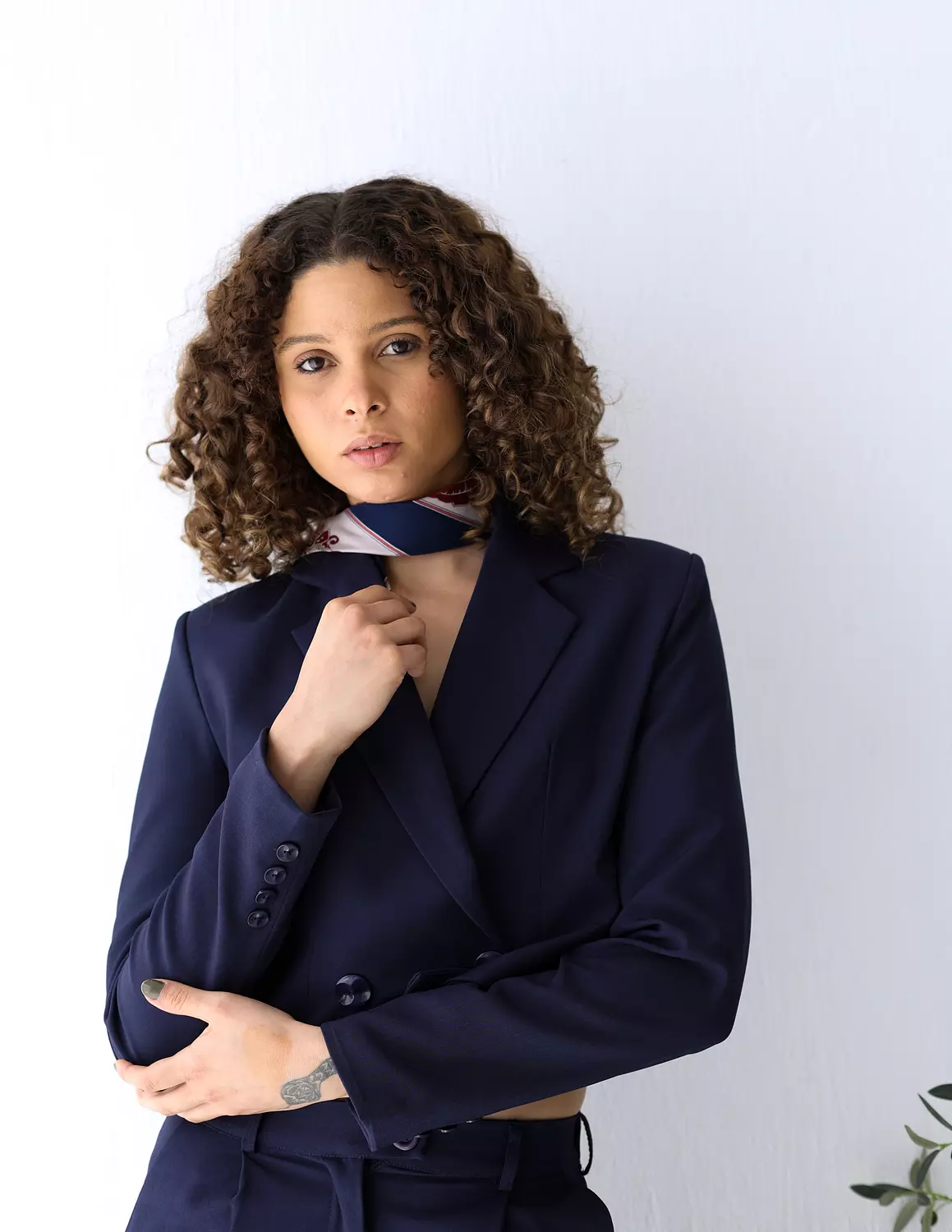 Navy Shadow cropped blazer 3