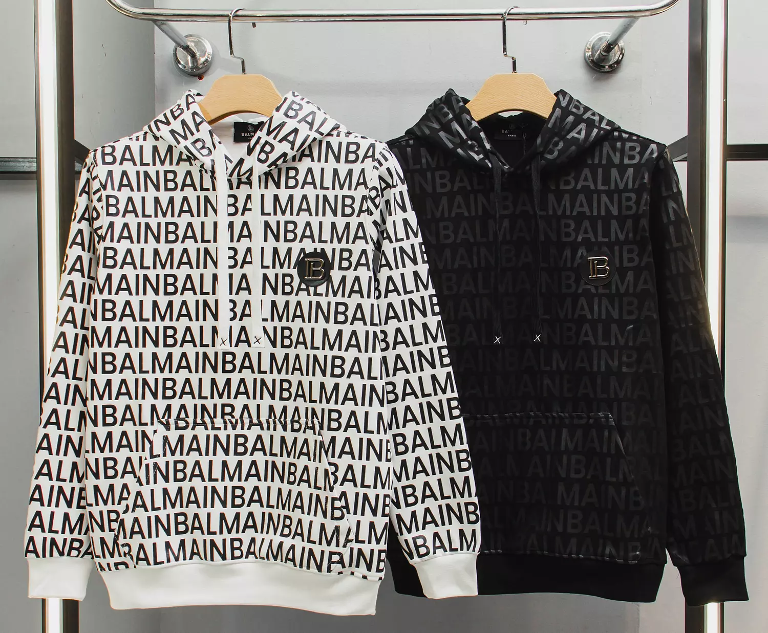 BALMAIN HOODIE / 1555 10