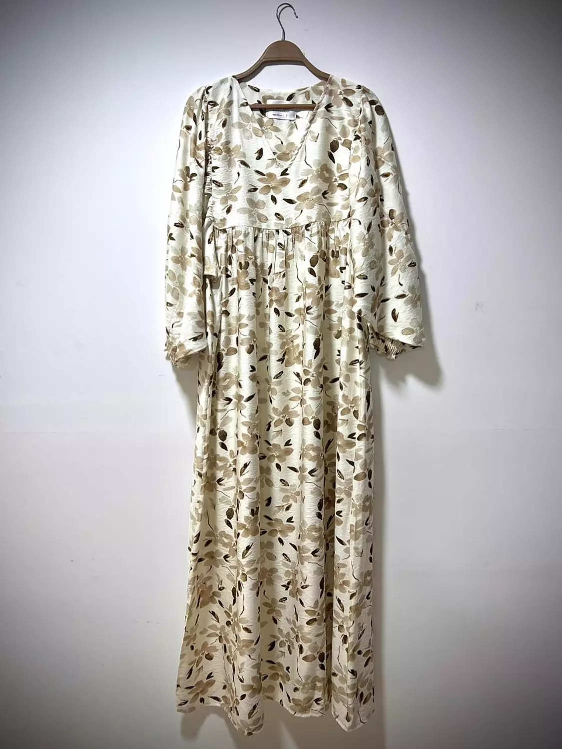 Floral Linen Dress- Chocolate image