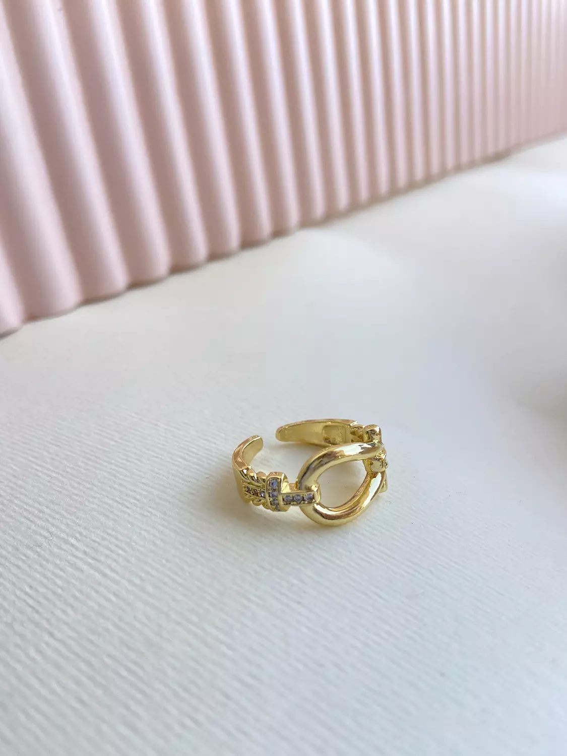 Gold ring 1