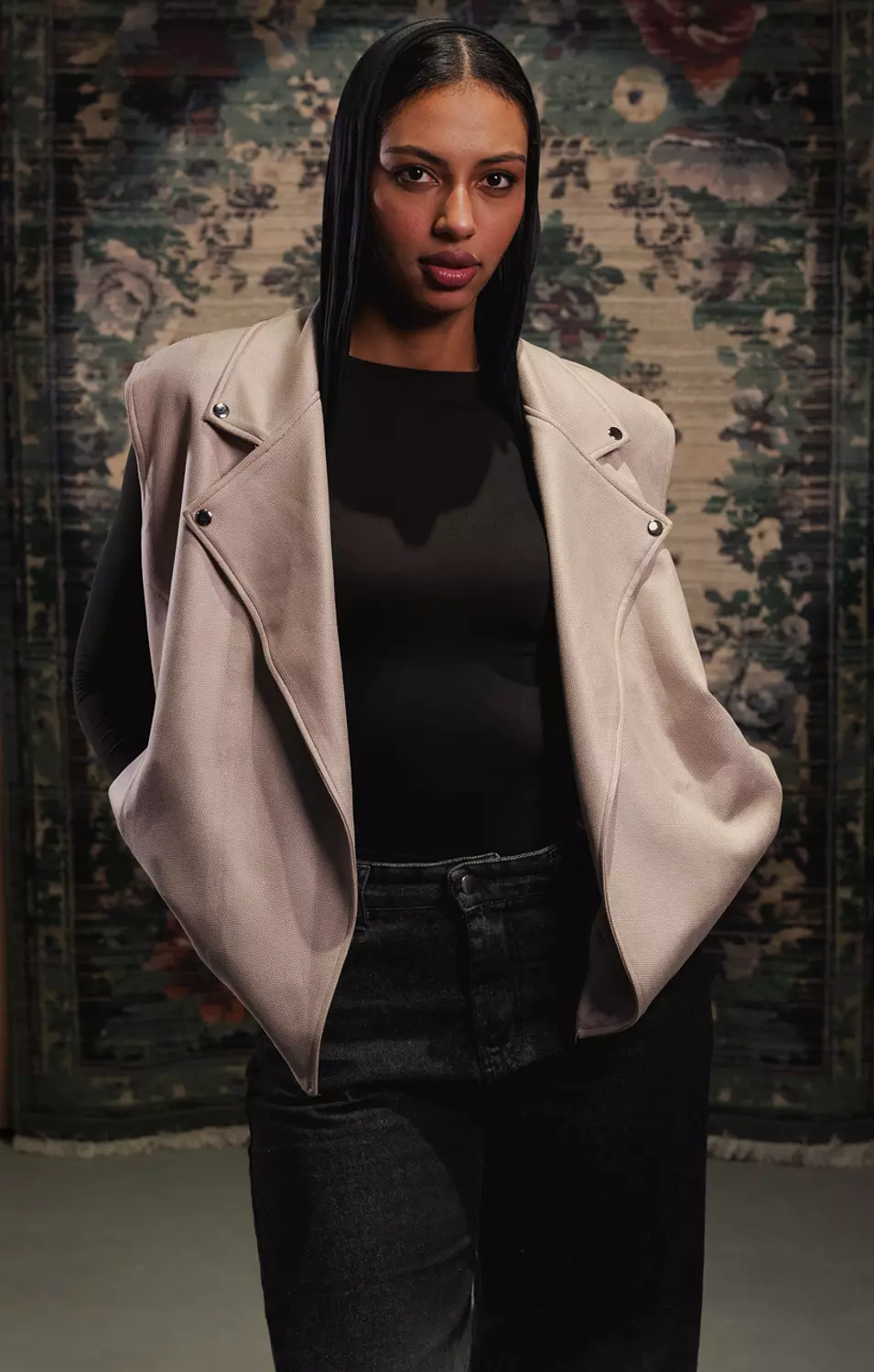 La crème Leather Vest image