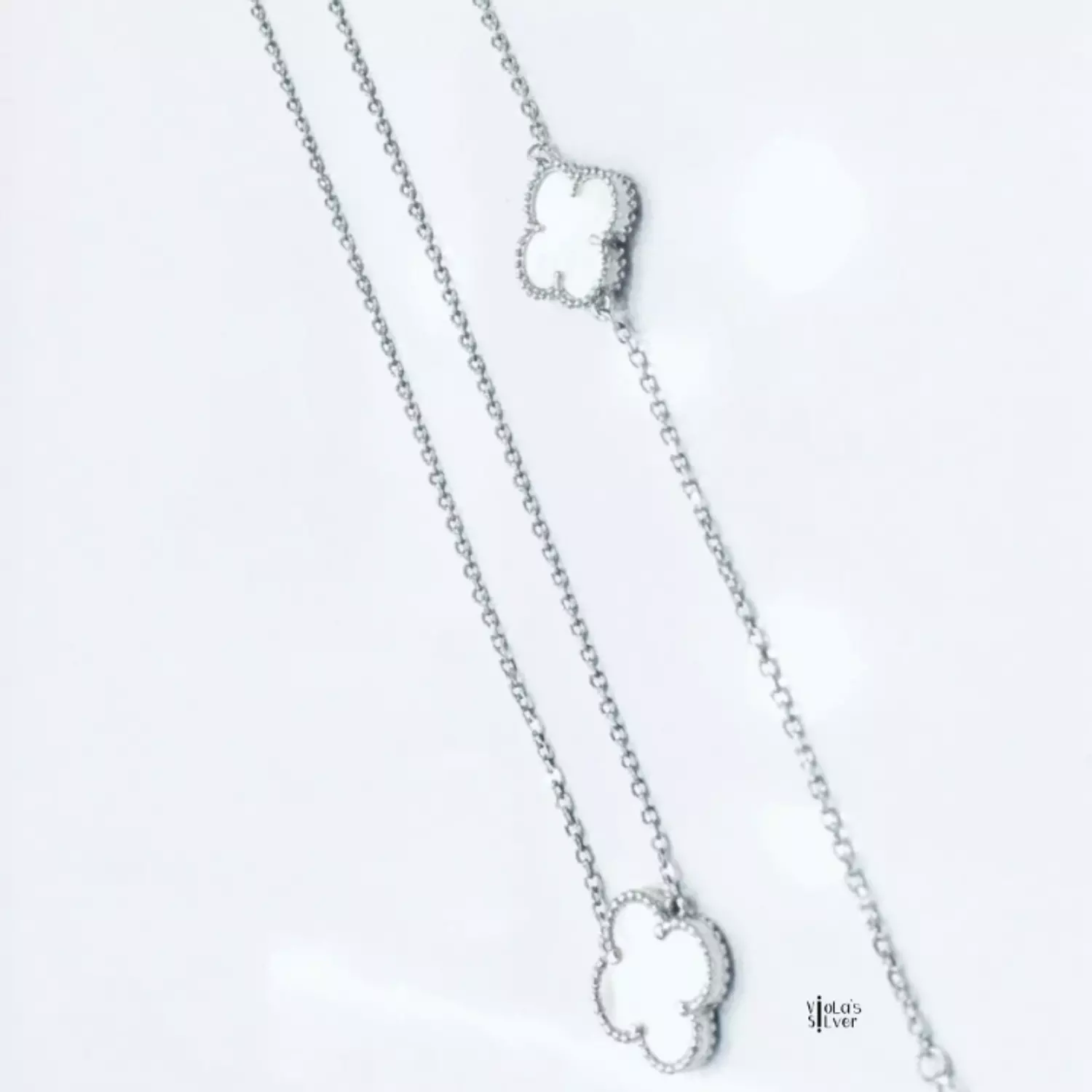 White Van Cleef set image