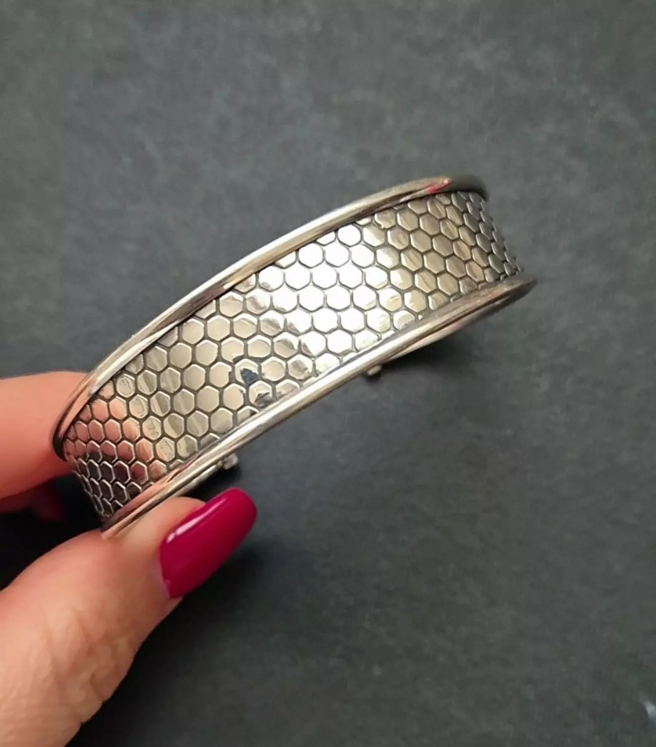 Honycomb bangle 6
