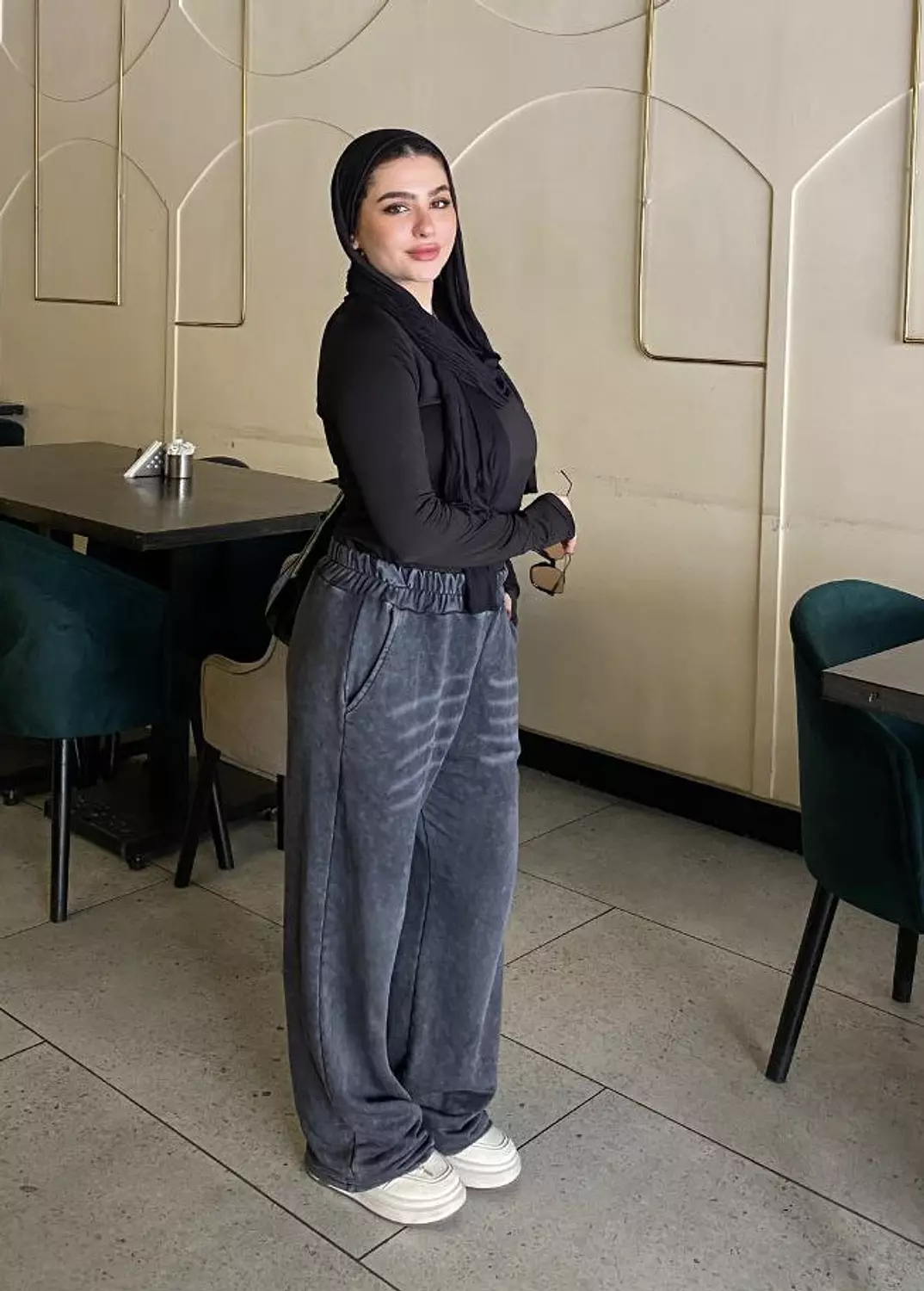 Wide leg washed pants image