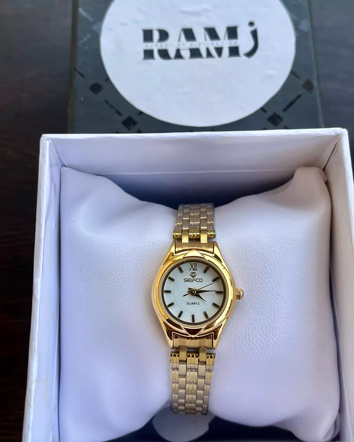 Seifco circular hover image