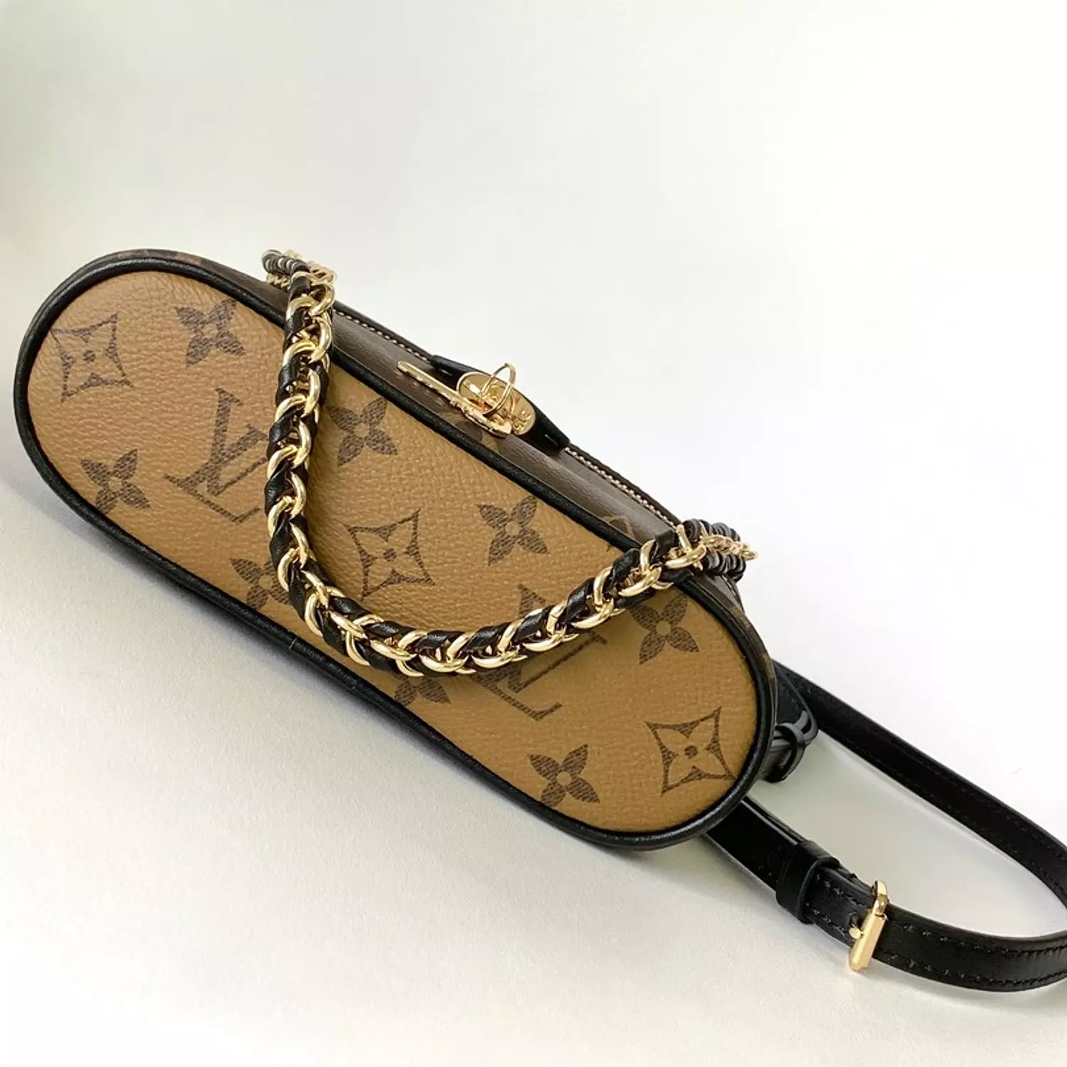  Louis Vuitton Vanity Chain Pouch Makeup 1
