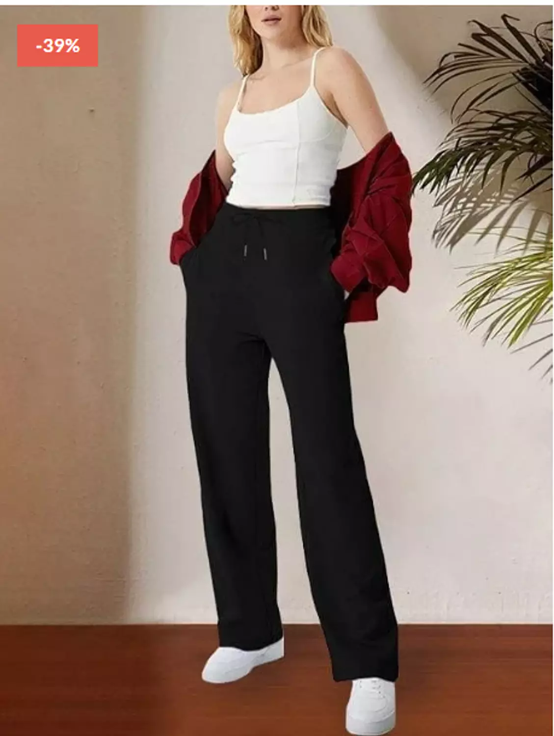<p></p><p><strong>Sport Sweatpants Wide Leg Pants – Black</strong></p><p><s><span style="color: rgb(221, 51, 51)">600.00&nbsp;</span>EGP</s> <br>EGP 365.00&nbsp;.<br>⭐⭐⭐⭐</p>