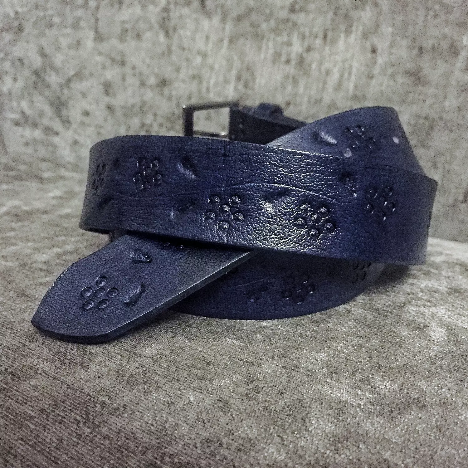 Tooled leather belt - Floral vine 5