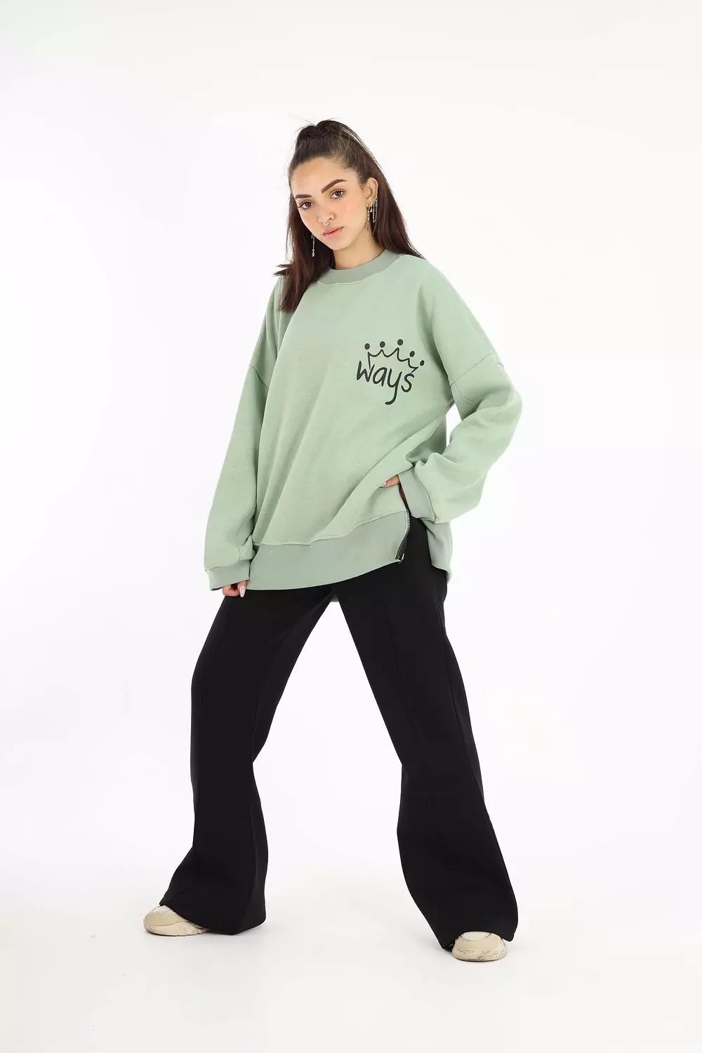Sweatshirt with side open image