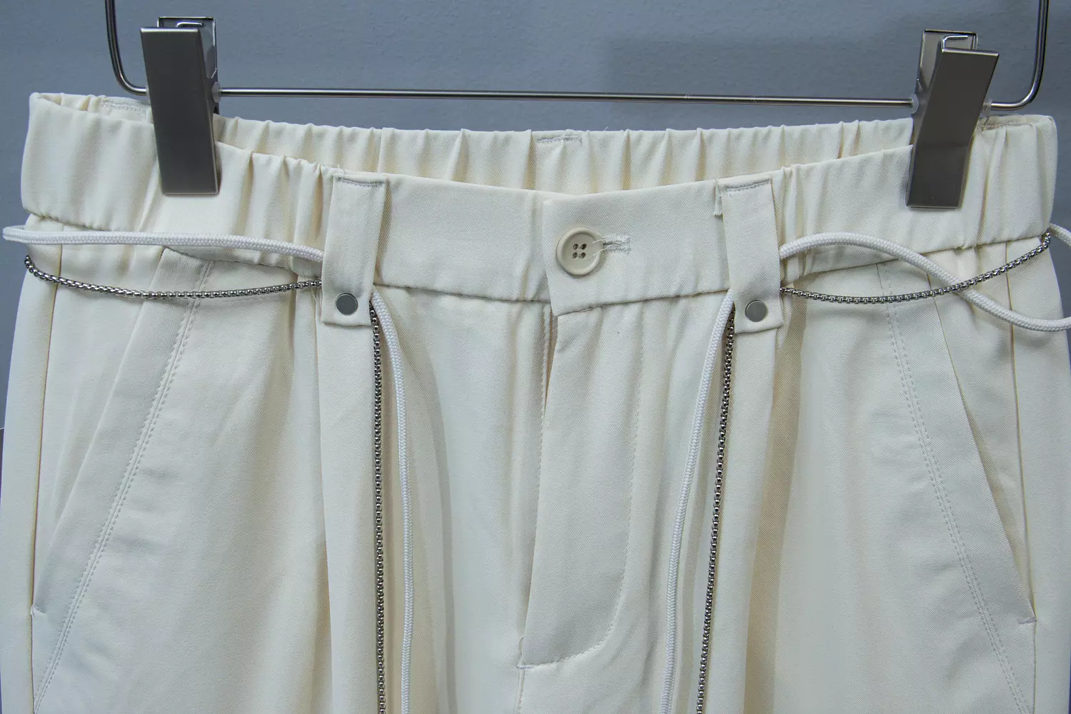 J.JN PANT \ 2120 hover image