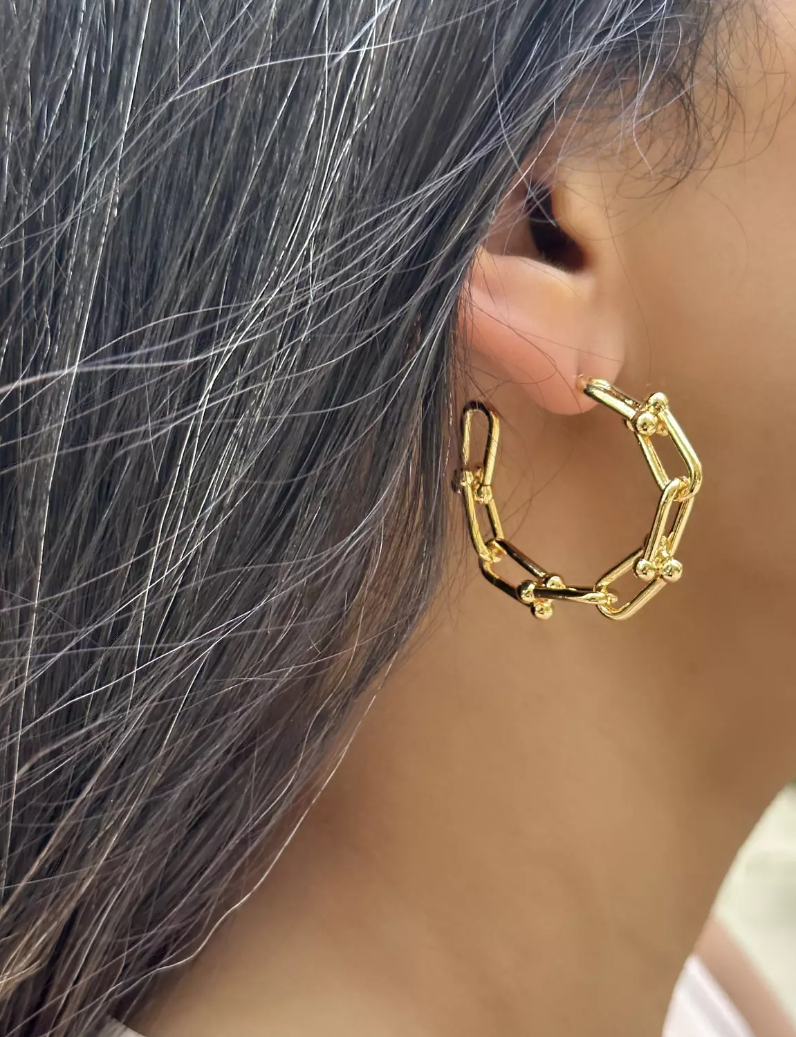 Connected Tiffany earrings 