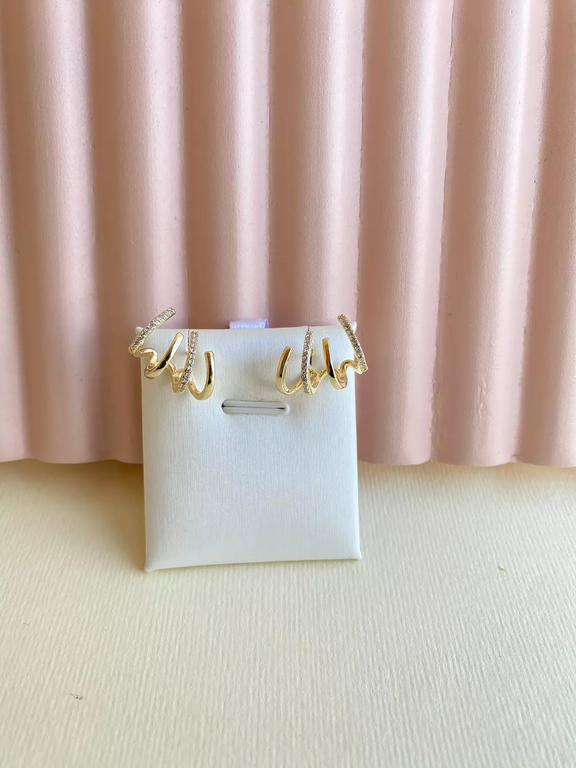 Belle earings image